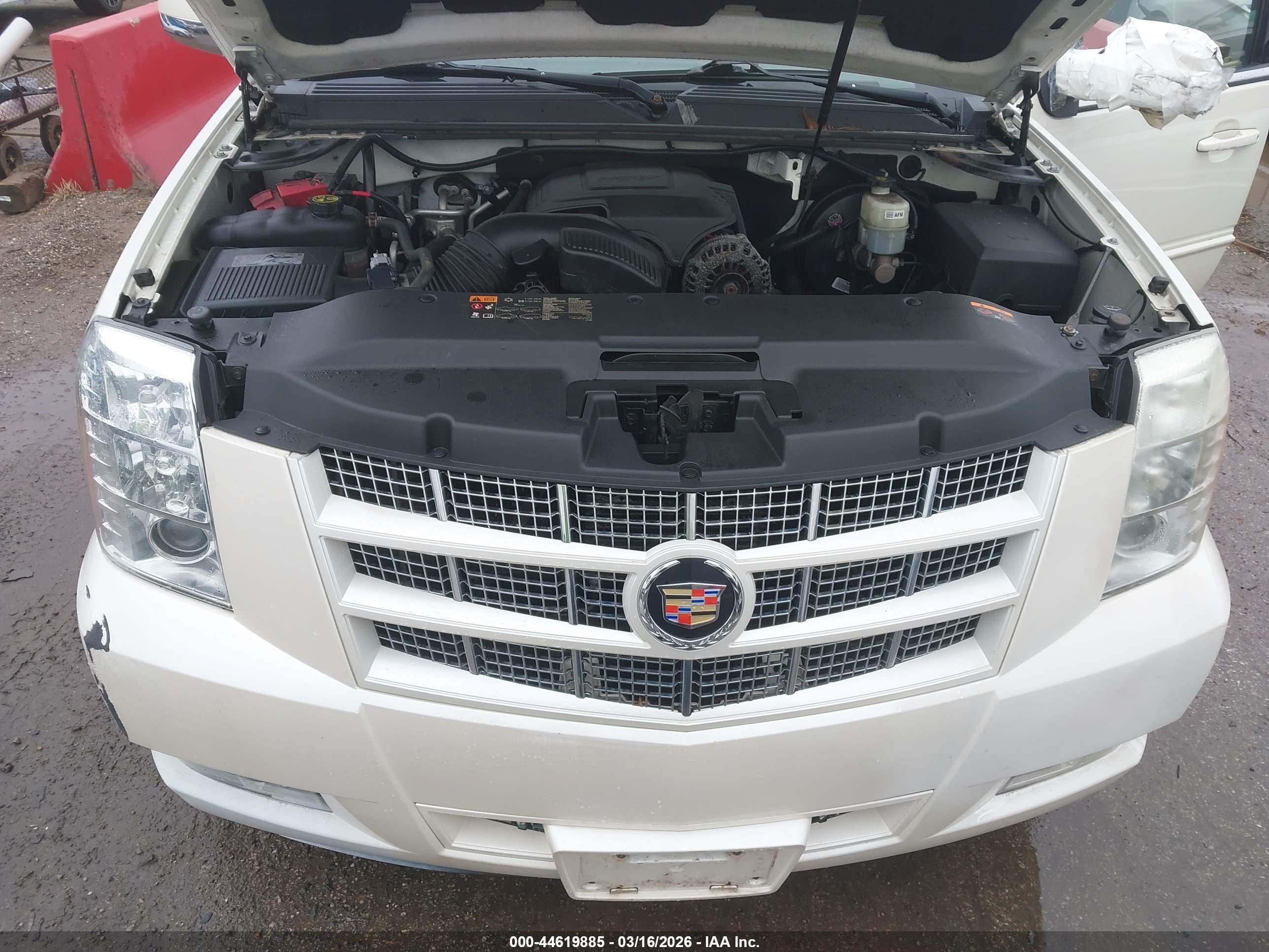 CADILLAC ESCALADE image 10