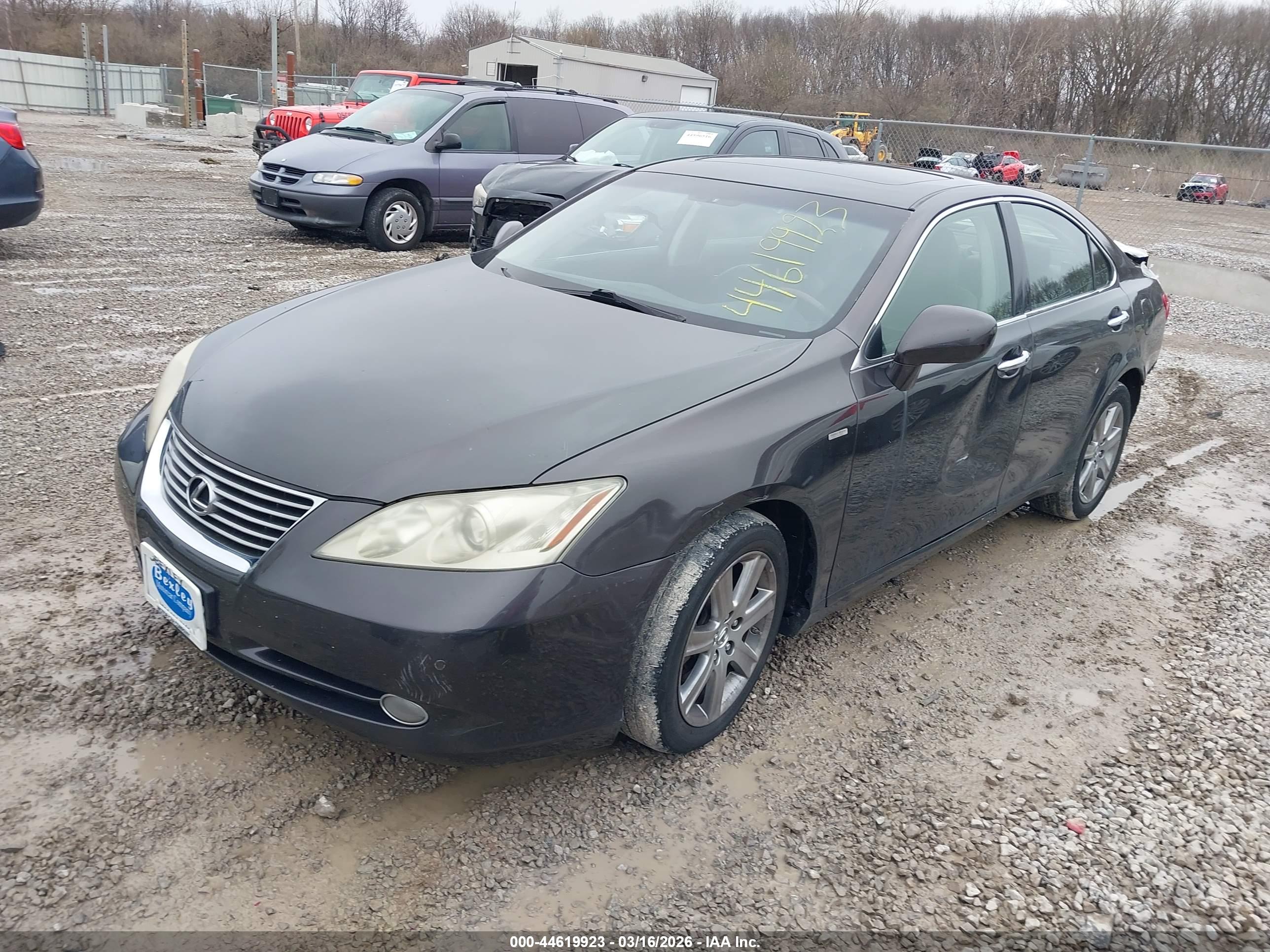 LEXUS ES image 2