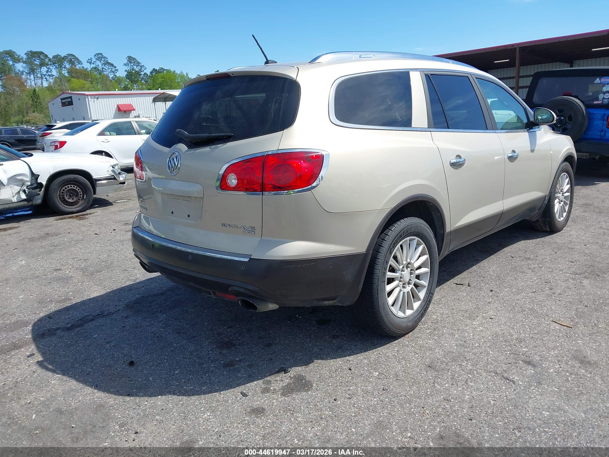 BUICK ENCLAVE image 4