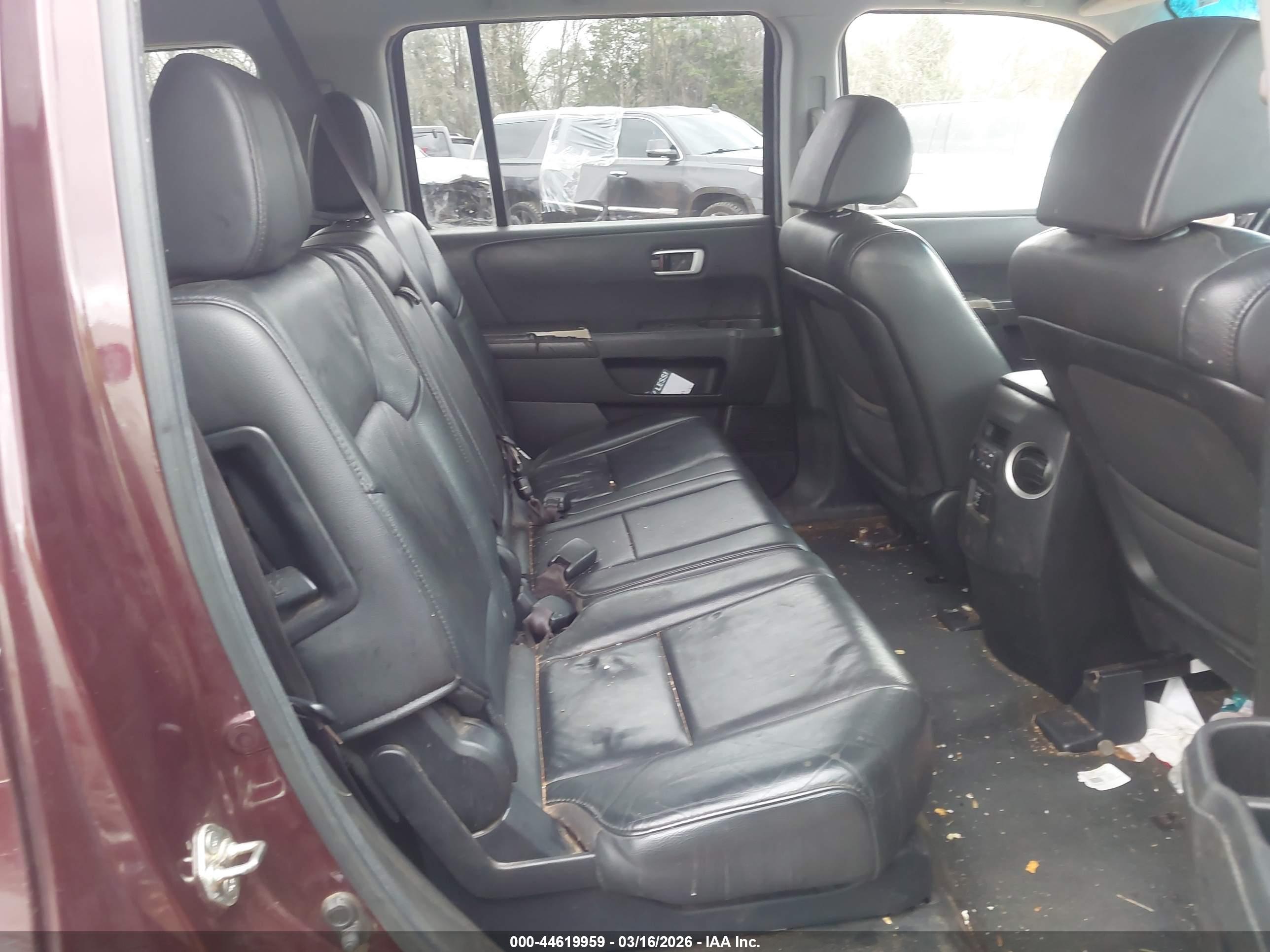 HONDA PILOT image 8