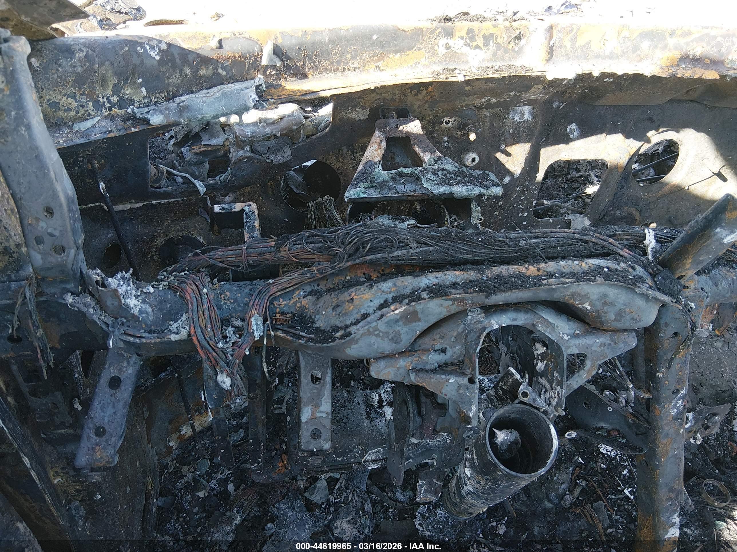MERCEDES-BENZ GLB image 7