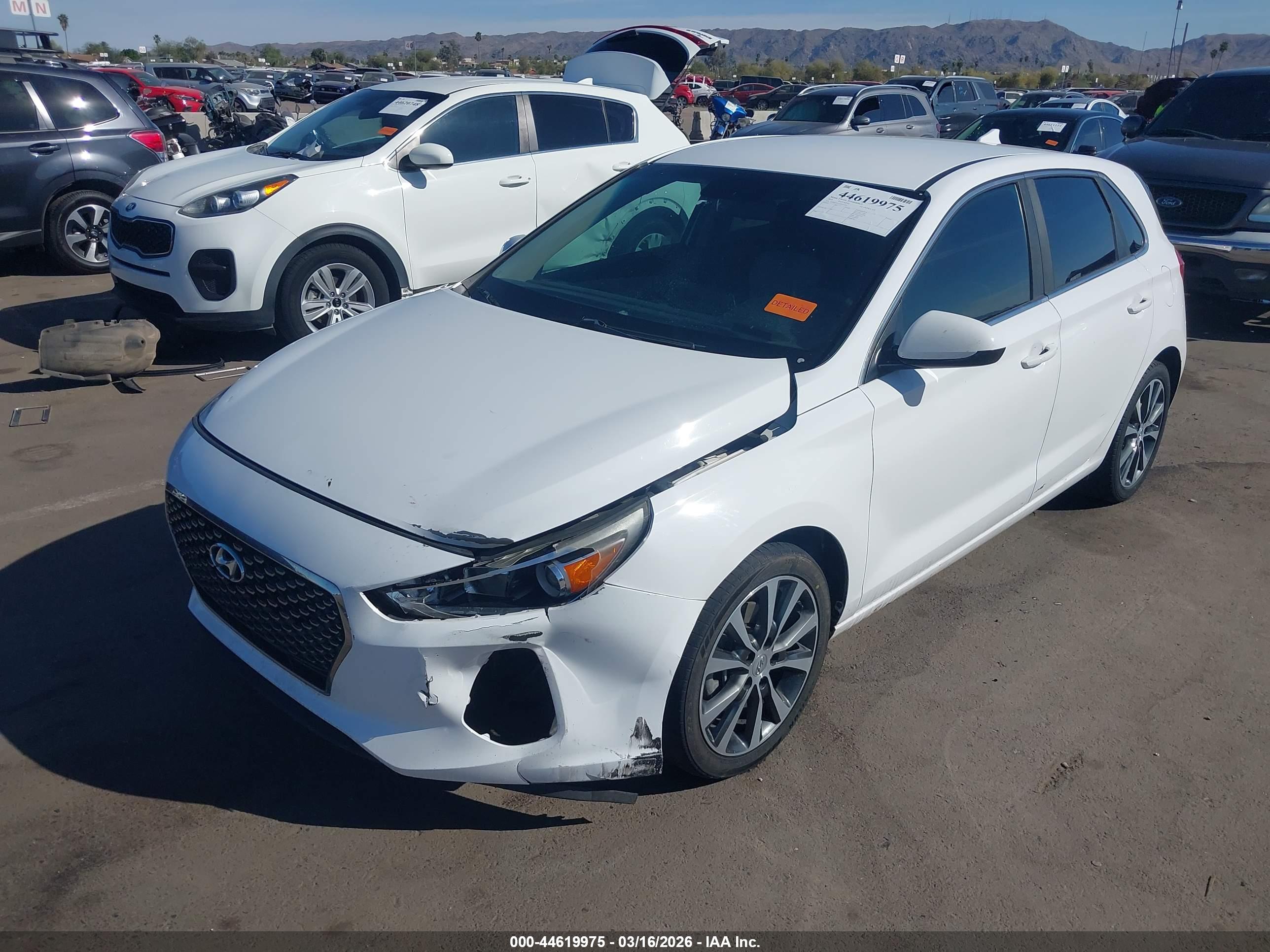 HYUNDAI ELANTRA image 6