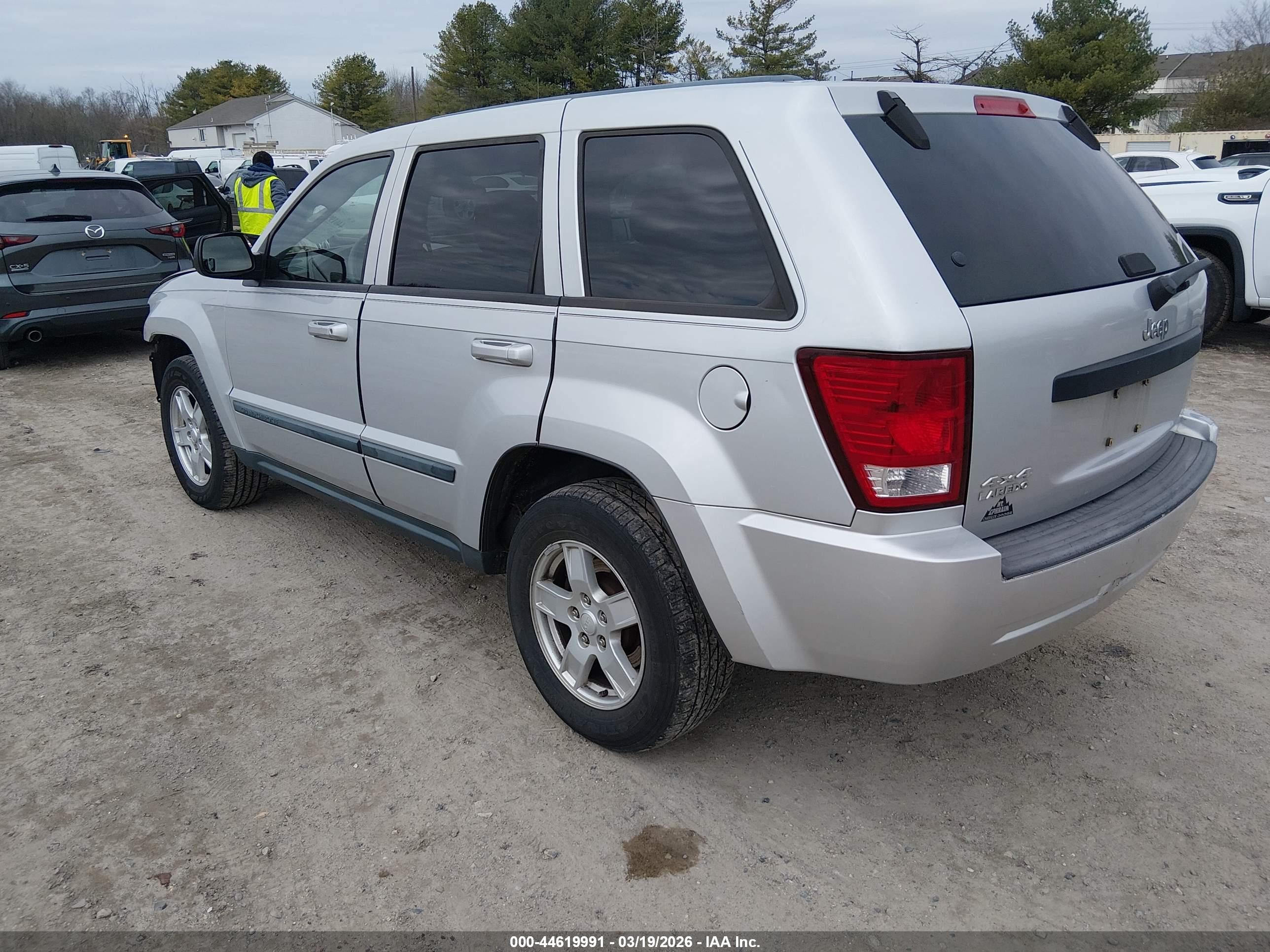 JEEP GRAND image 3
