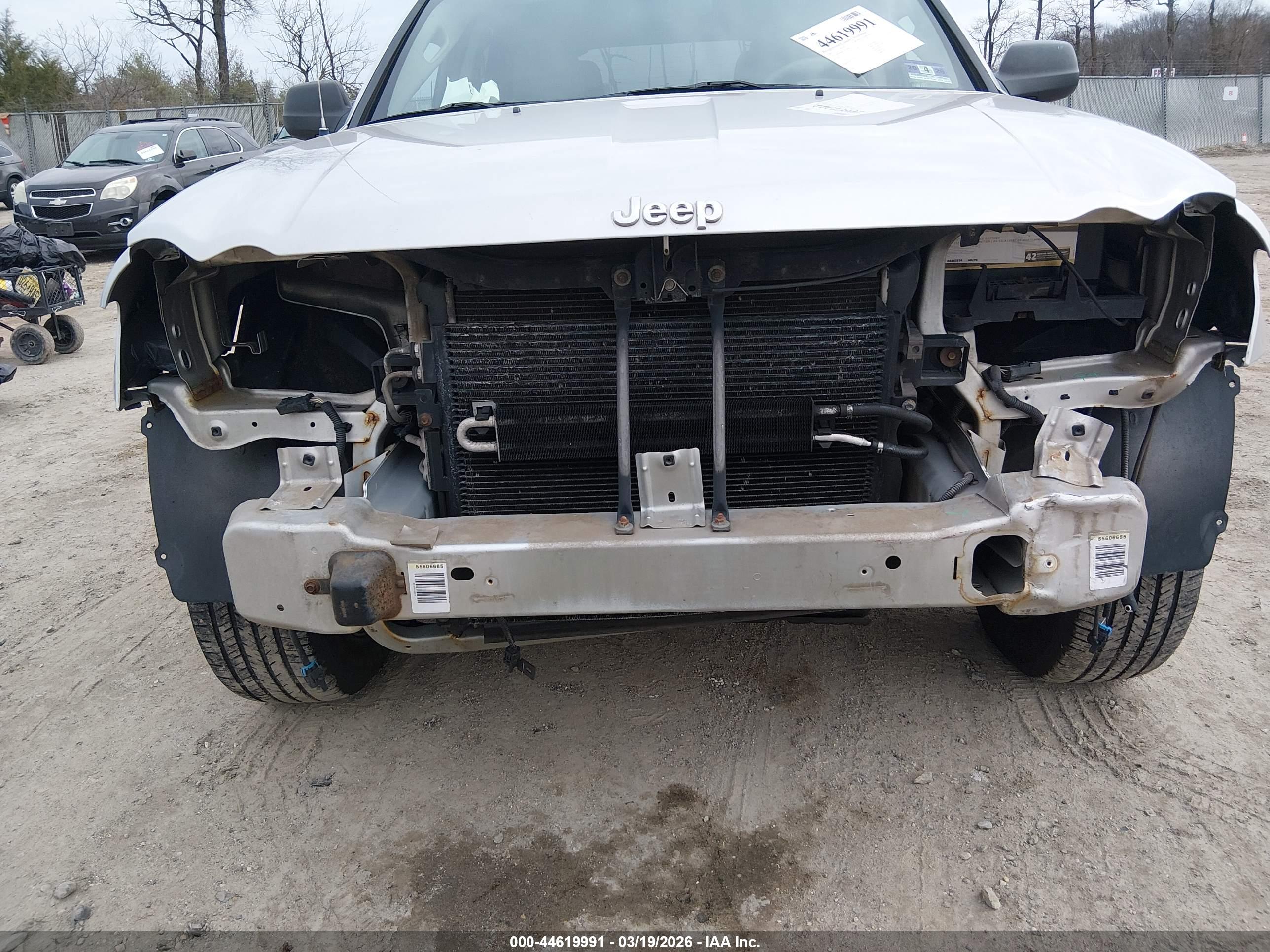 JEEP GRAND image 6