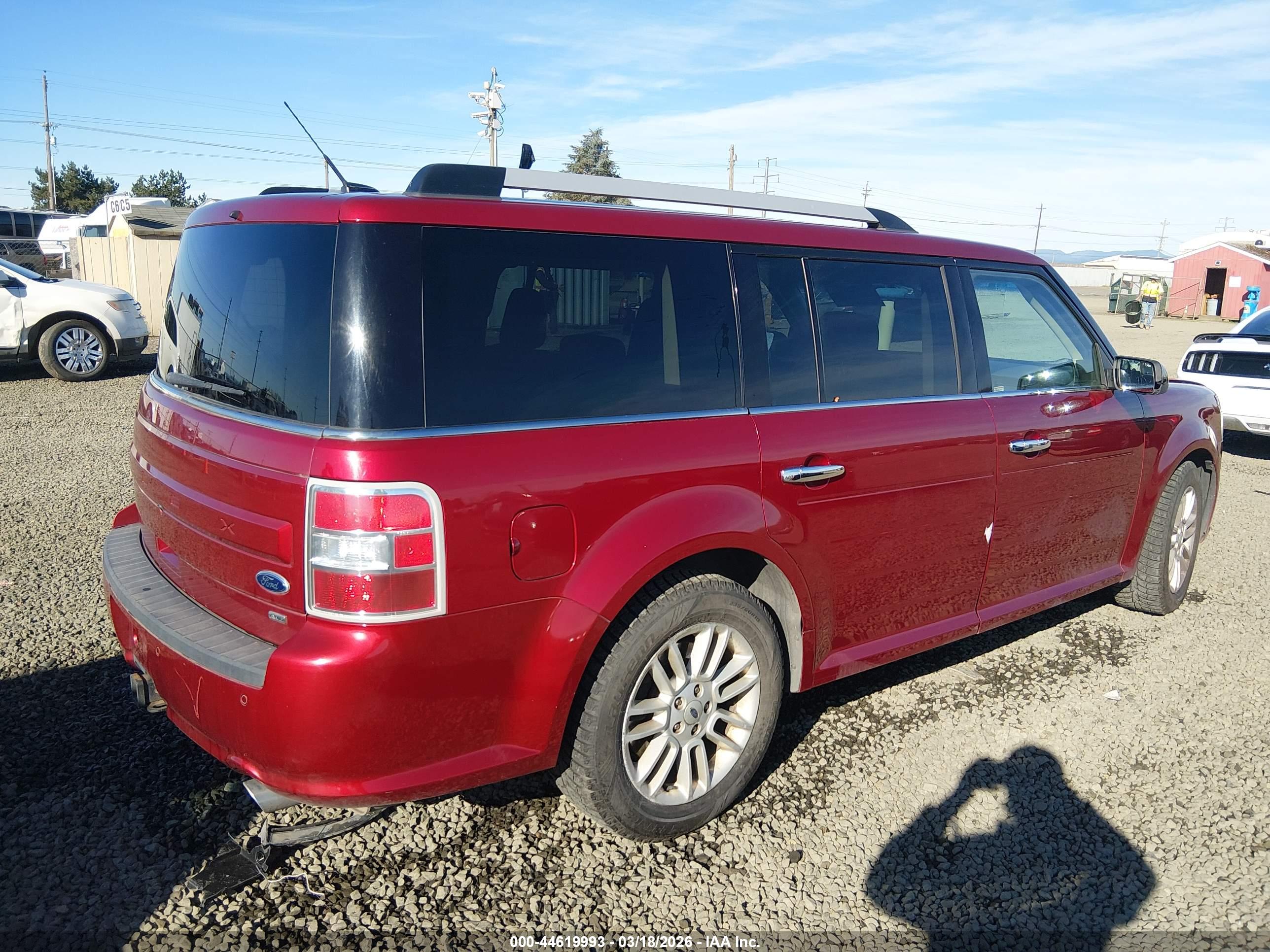 FORD FLEX image 4