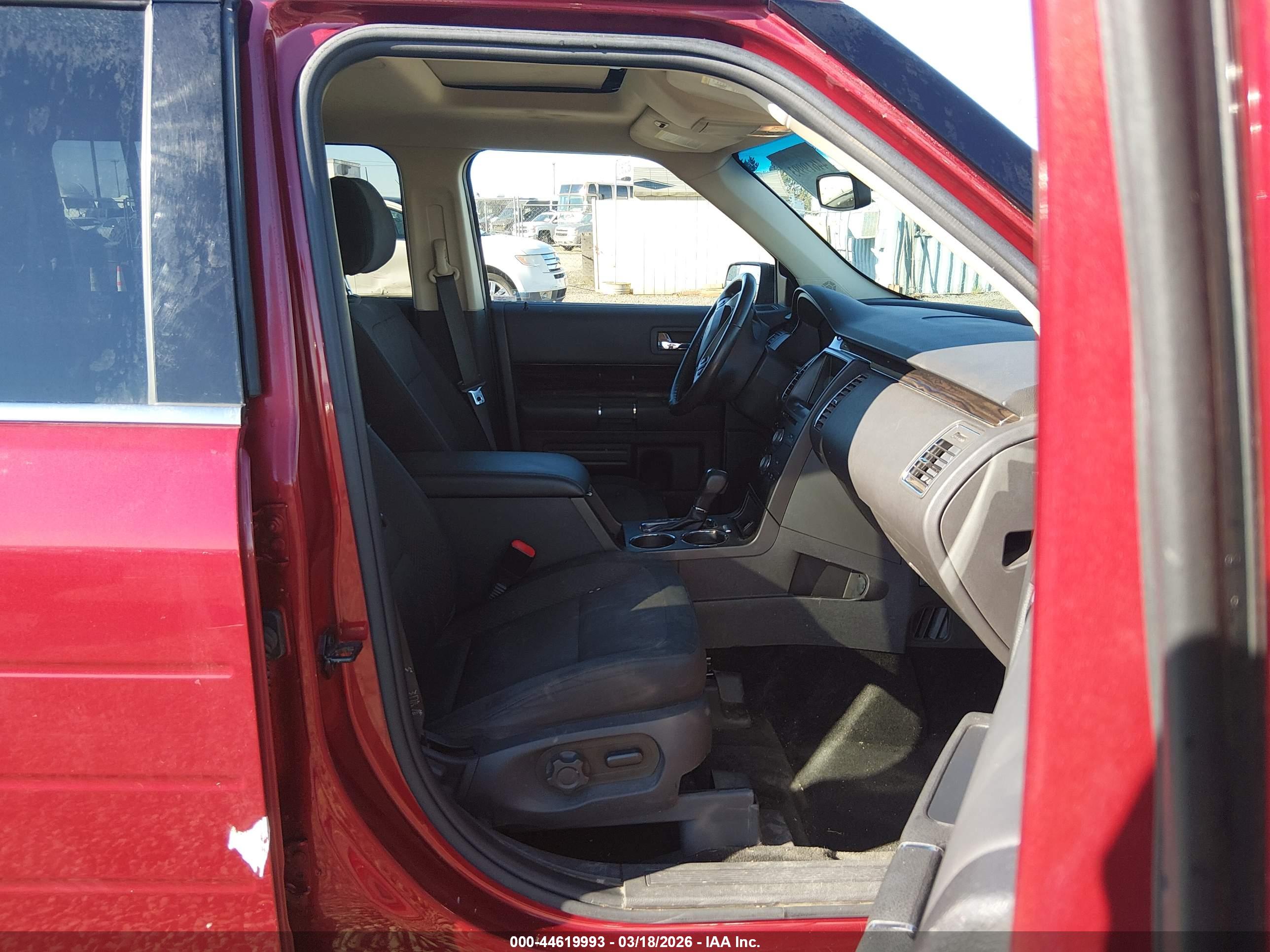 FORD FLEX image 5