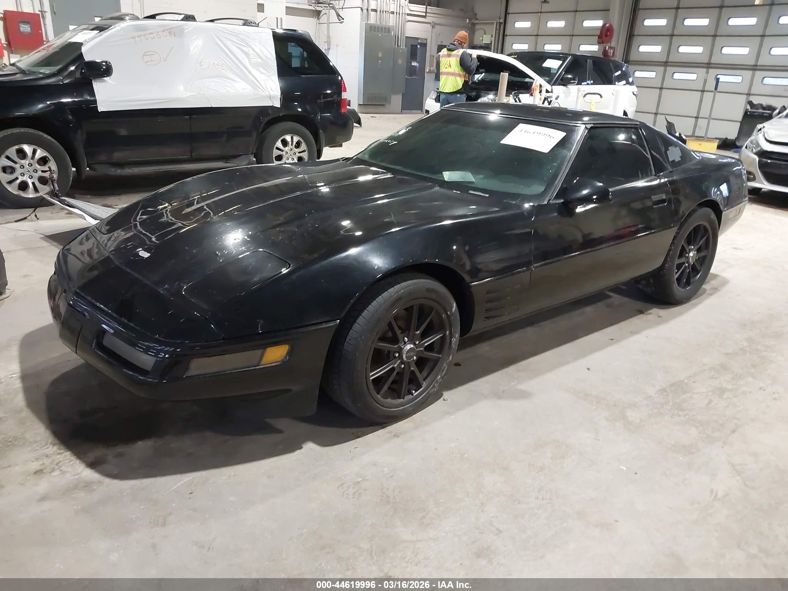 CHEVROLET CORVETTE image 2