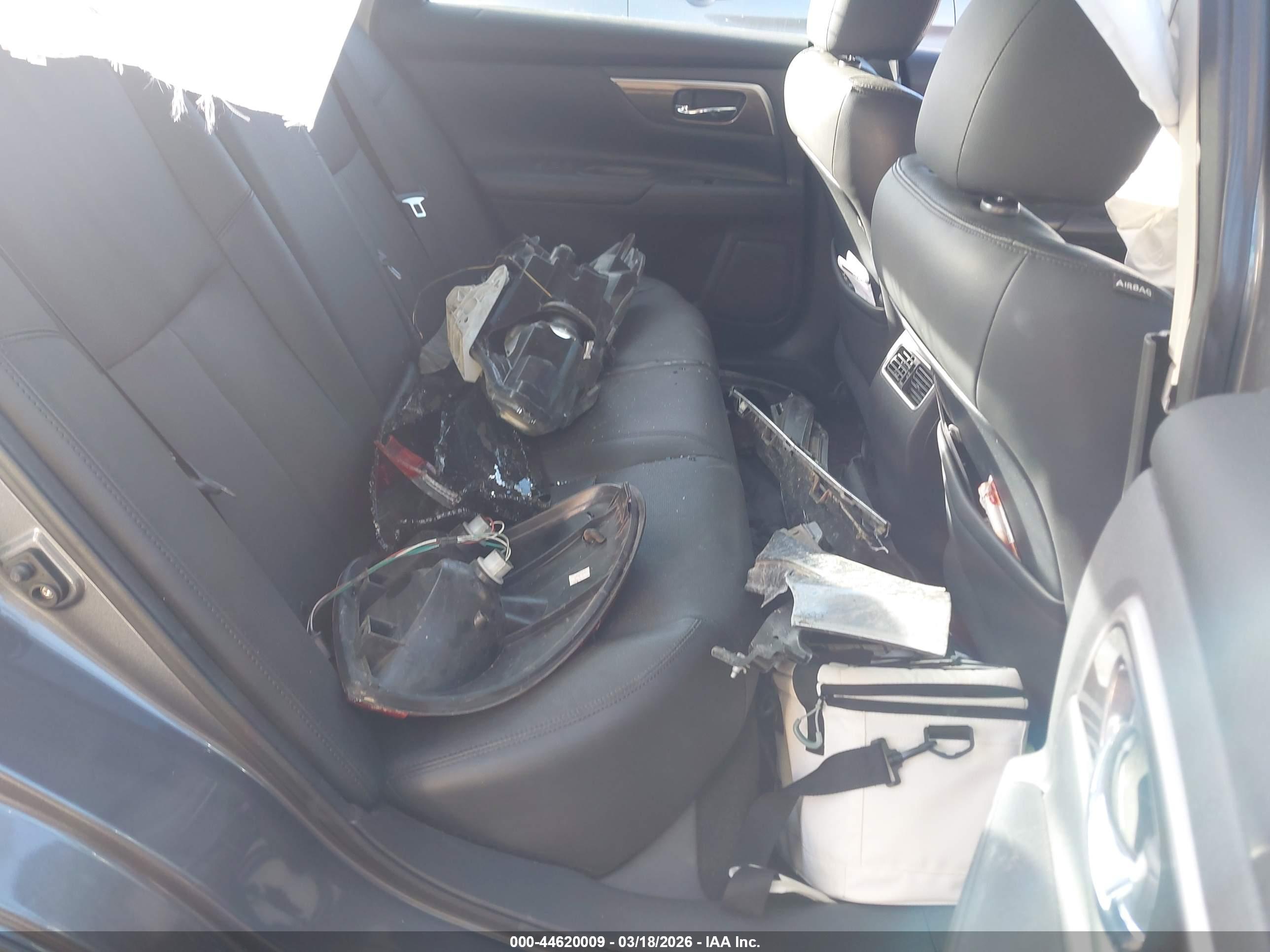 NISSAN ALTIMA image 8