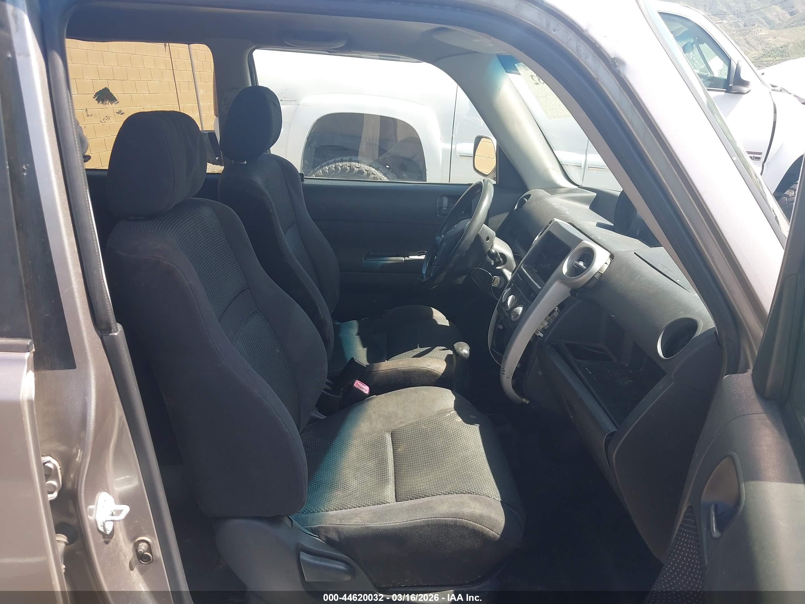 SCION XB image 5