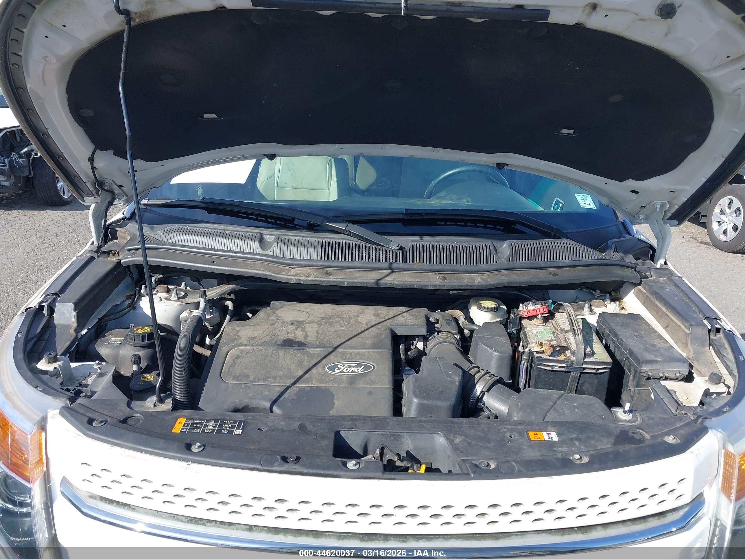 FORD EXPLORER image 10