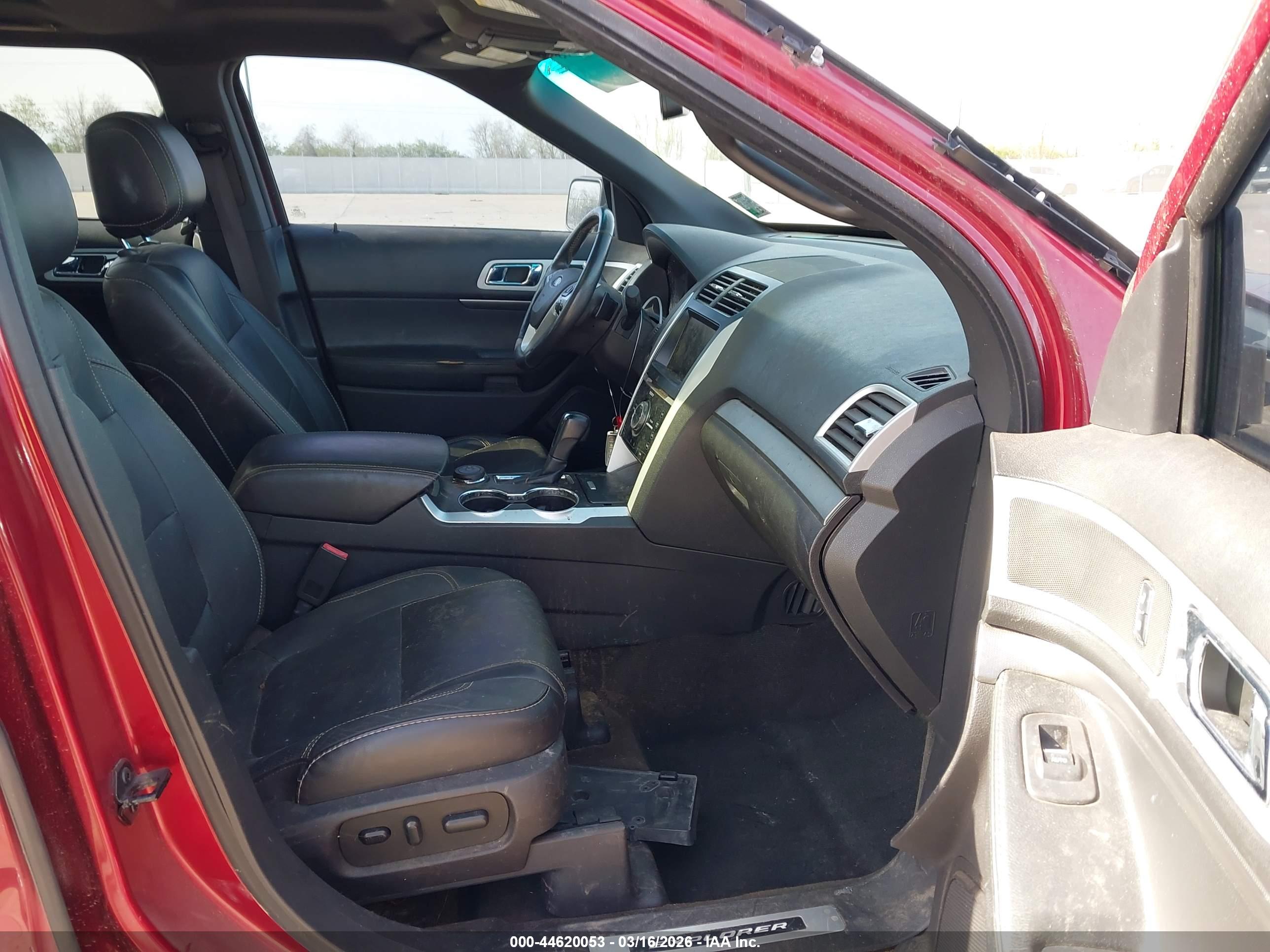 FORD EXPLORER image 5