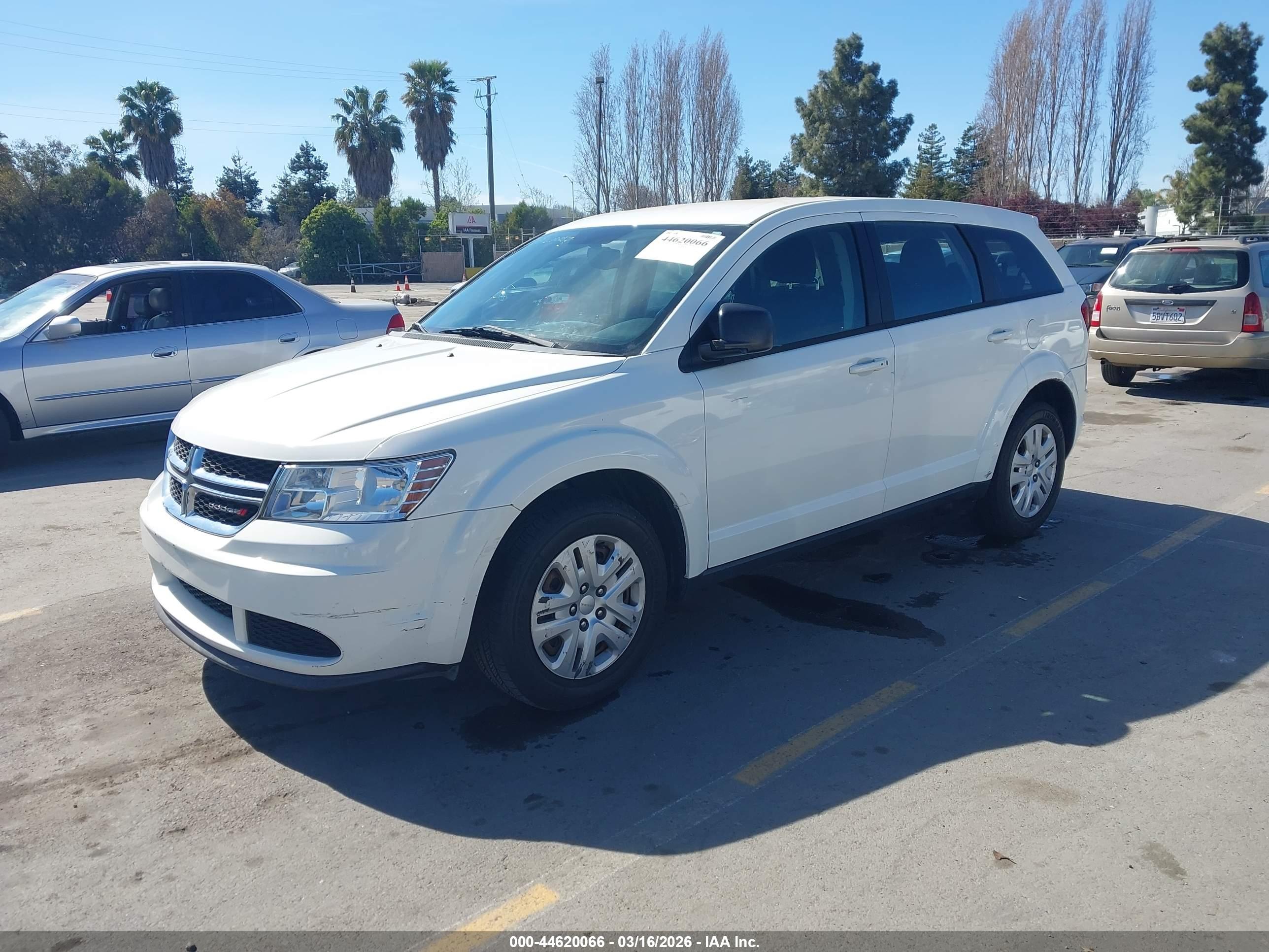 DODGE JOURNEY image 2
