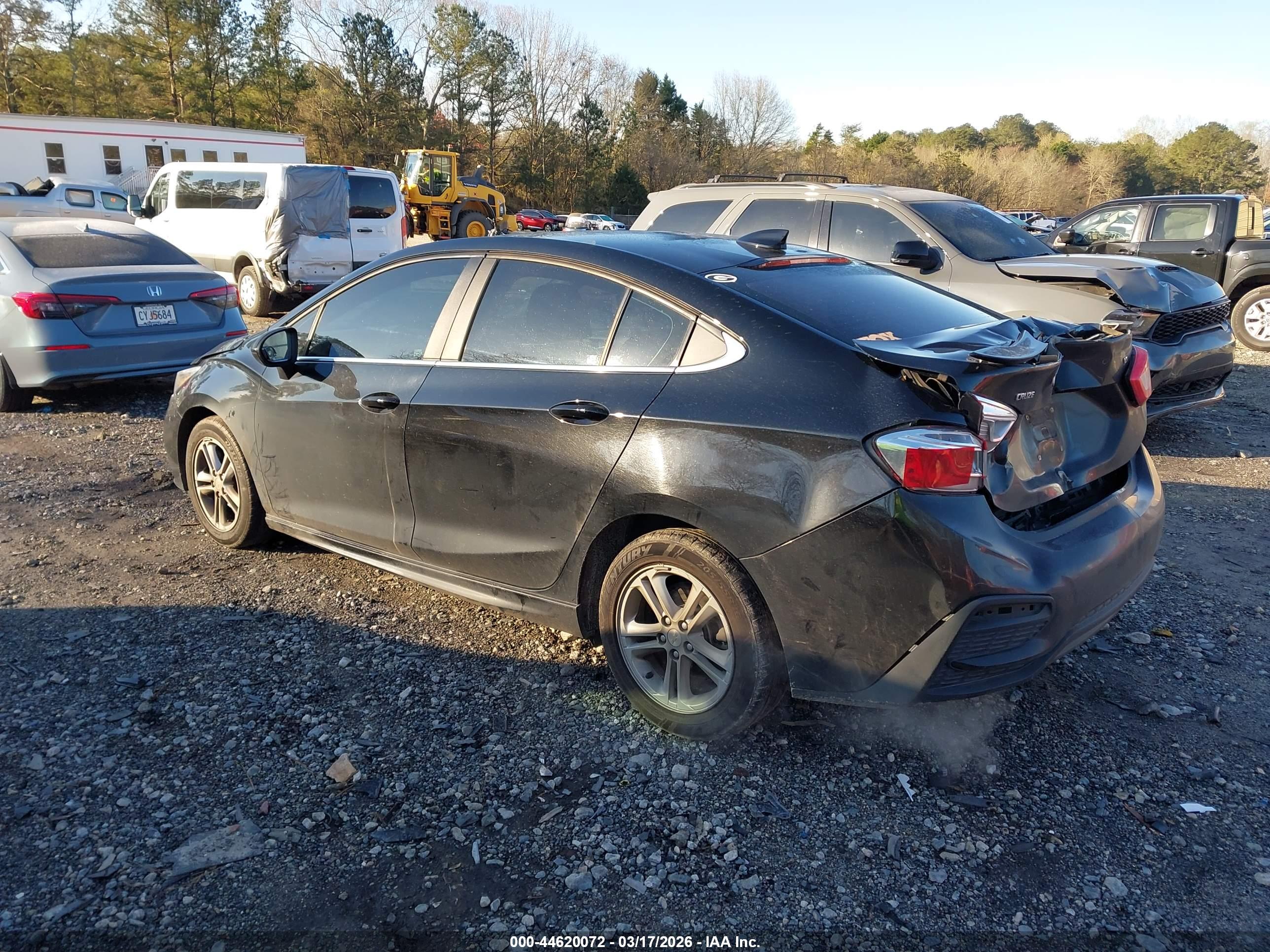 CHEVROLET CRUZE image 3