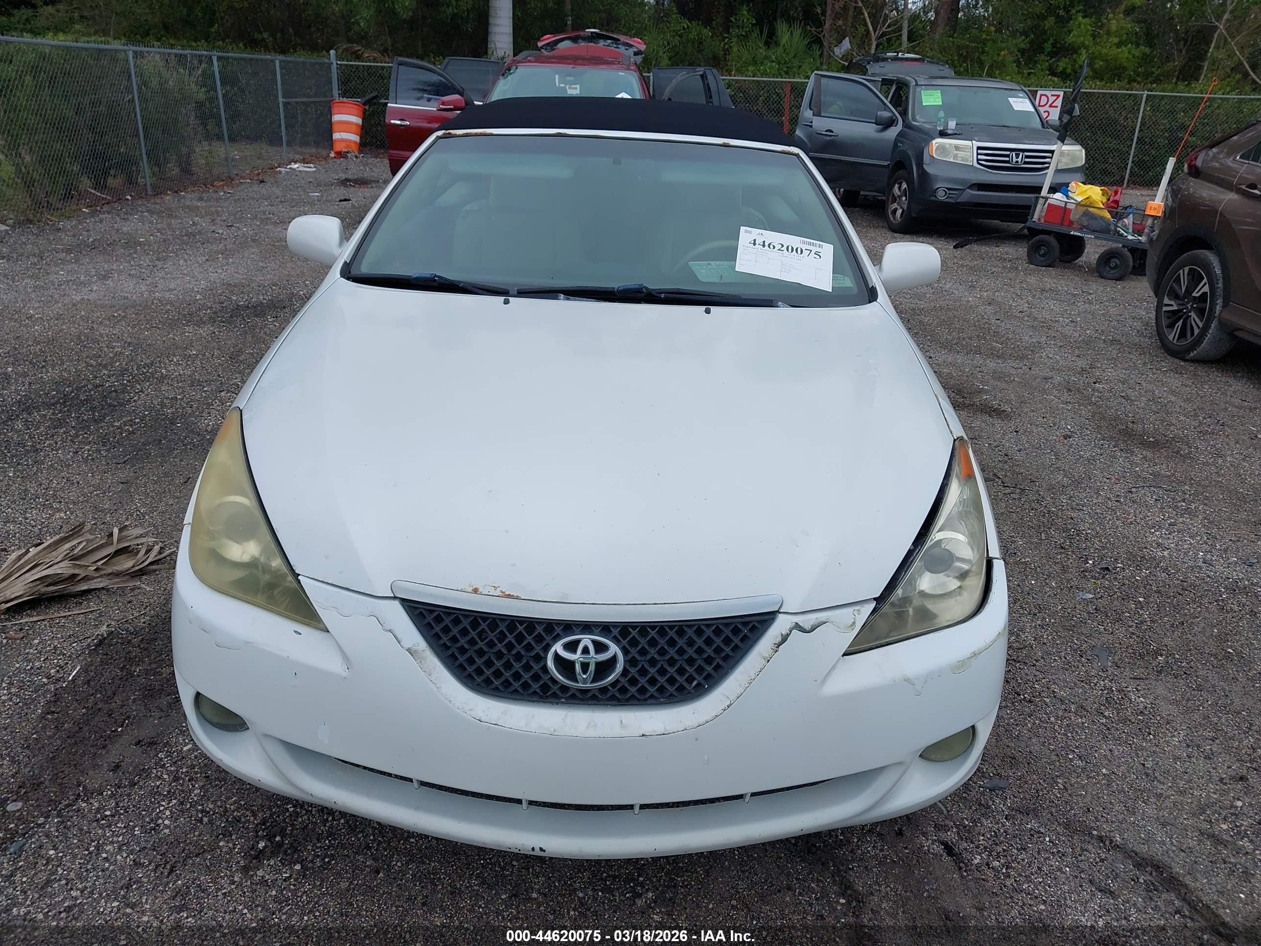 TOYOTA CAMRY image 6