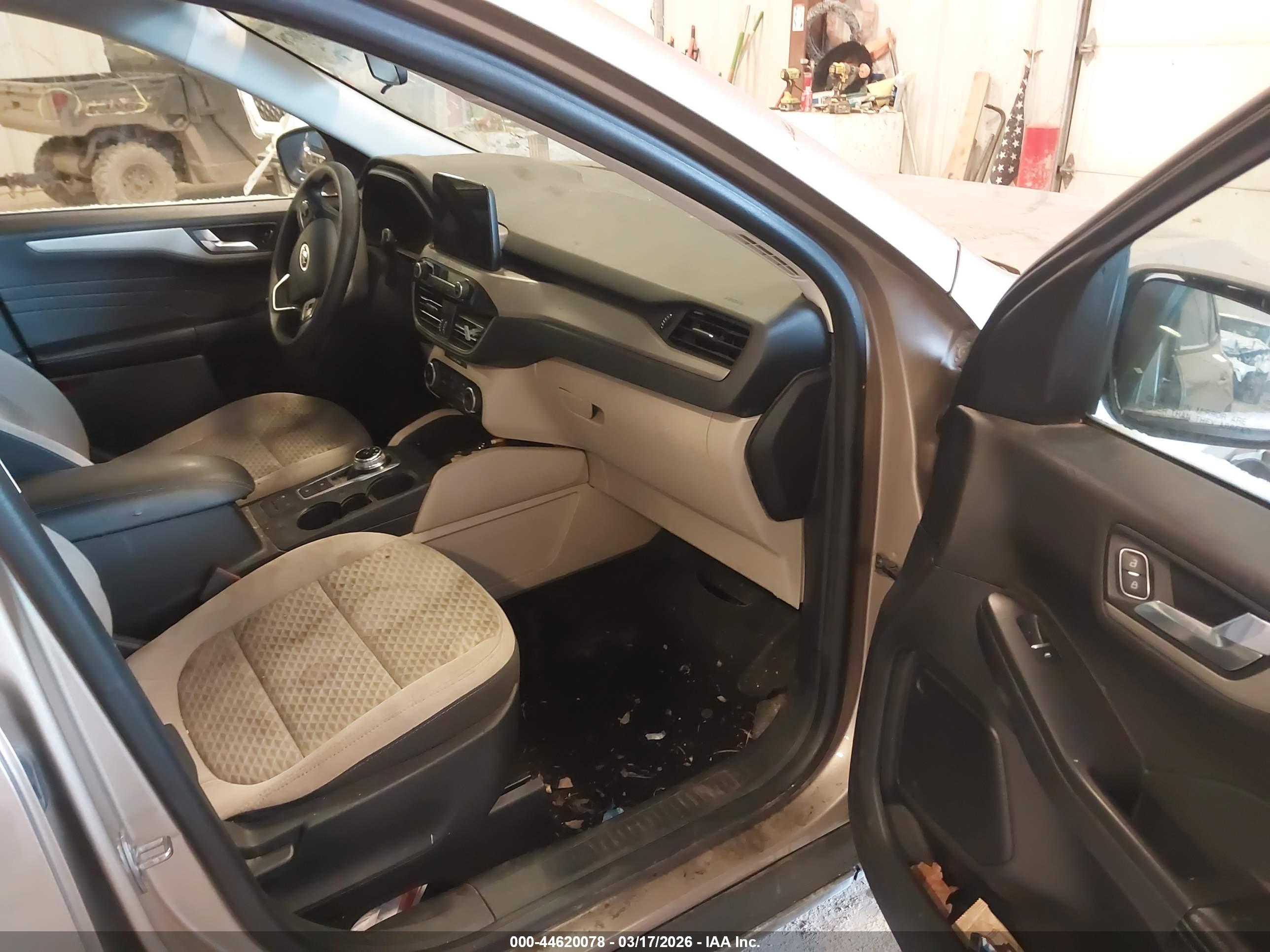 FORD ESCAPE image 5