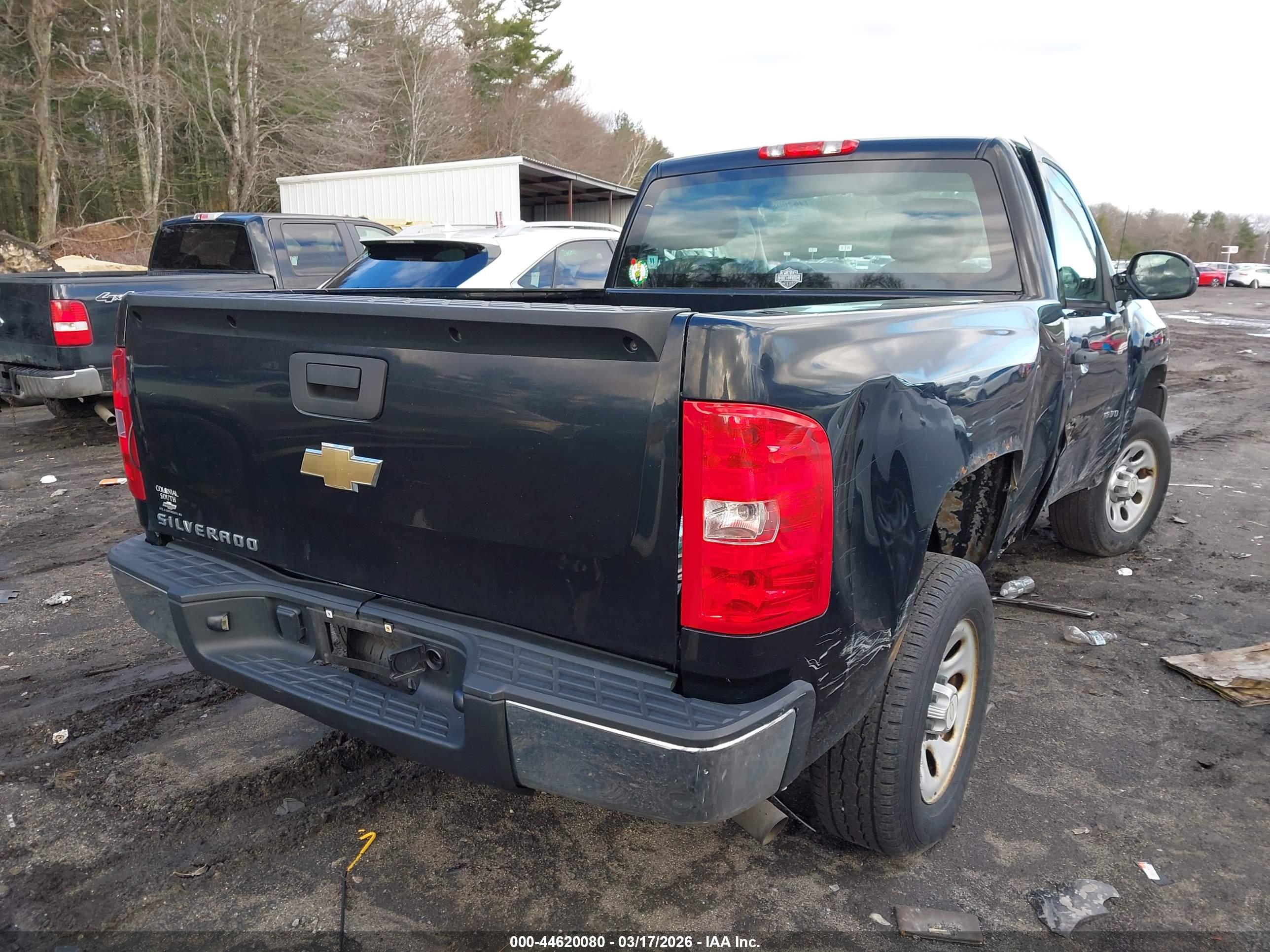 CHEVROLET SILVERADO image 4