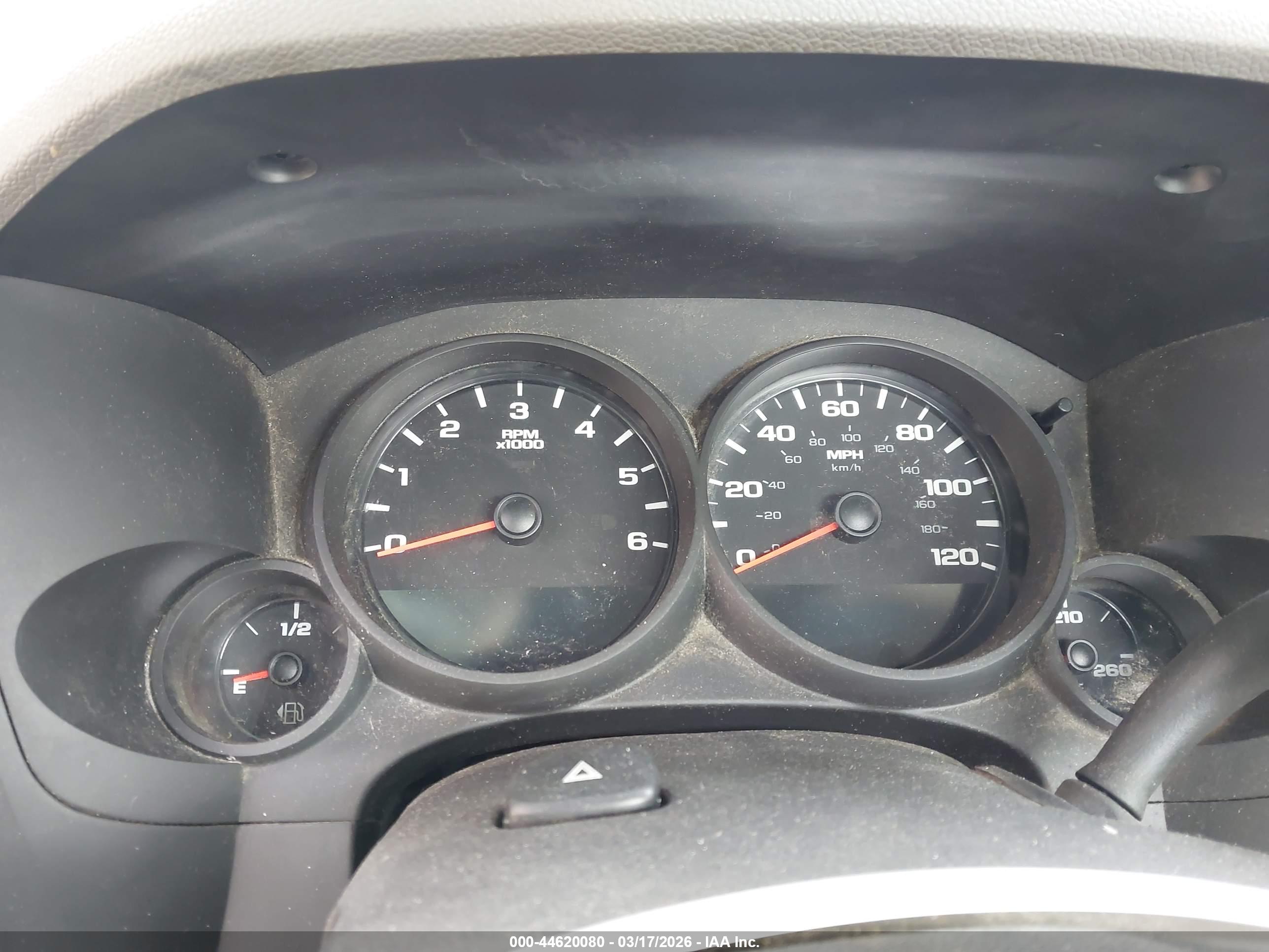 CHEVROLET SILVERADO image 7