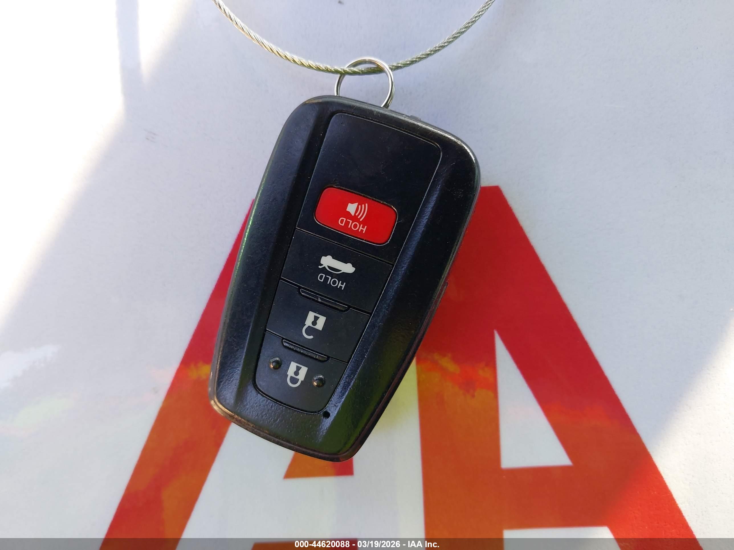 TOYOTA CAMRY image 11