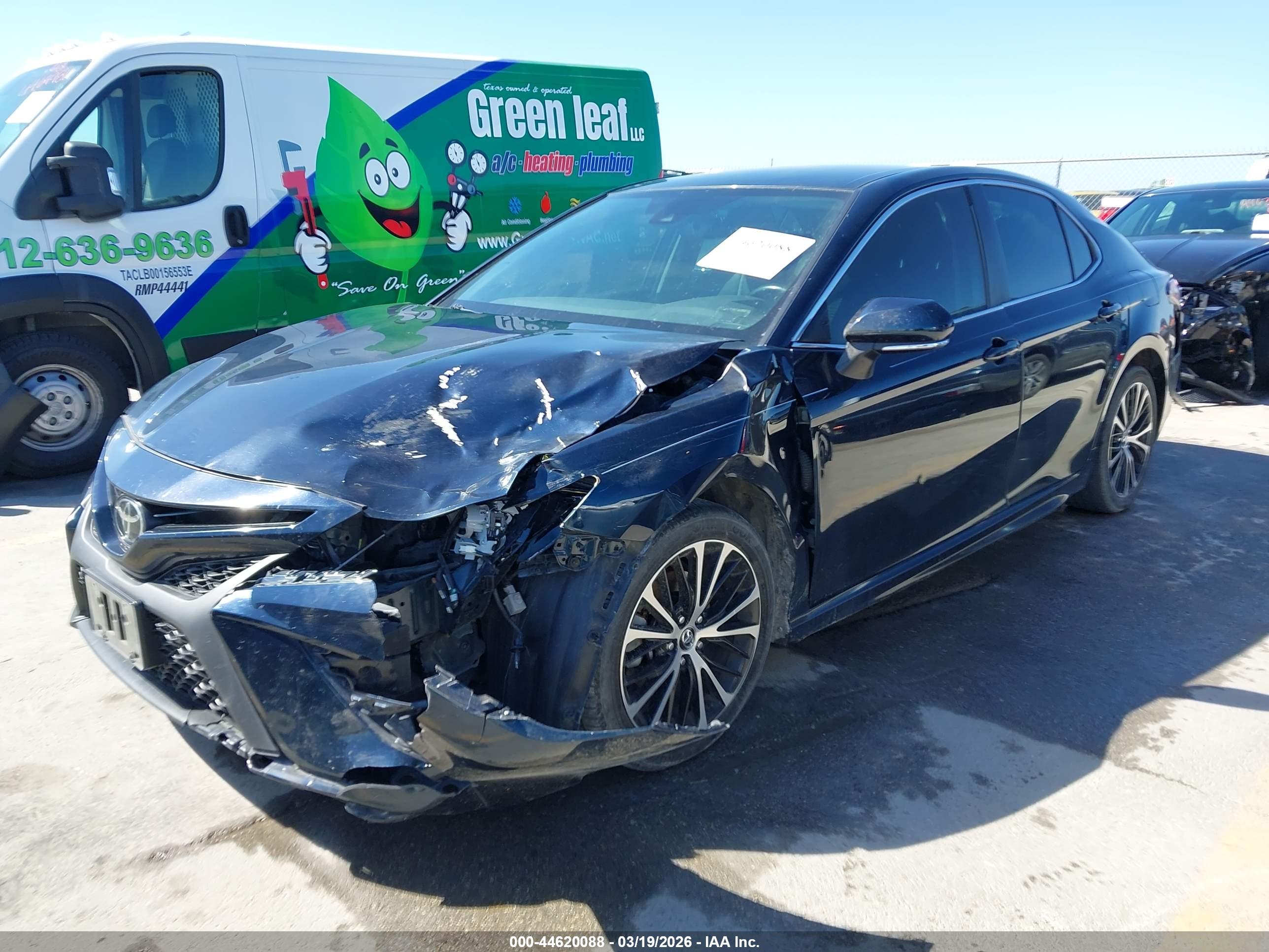 TOYOTA CAMRY image 6