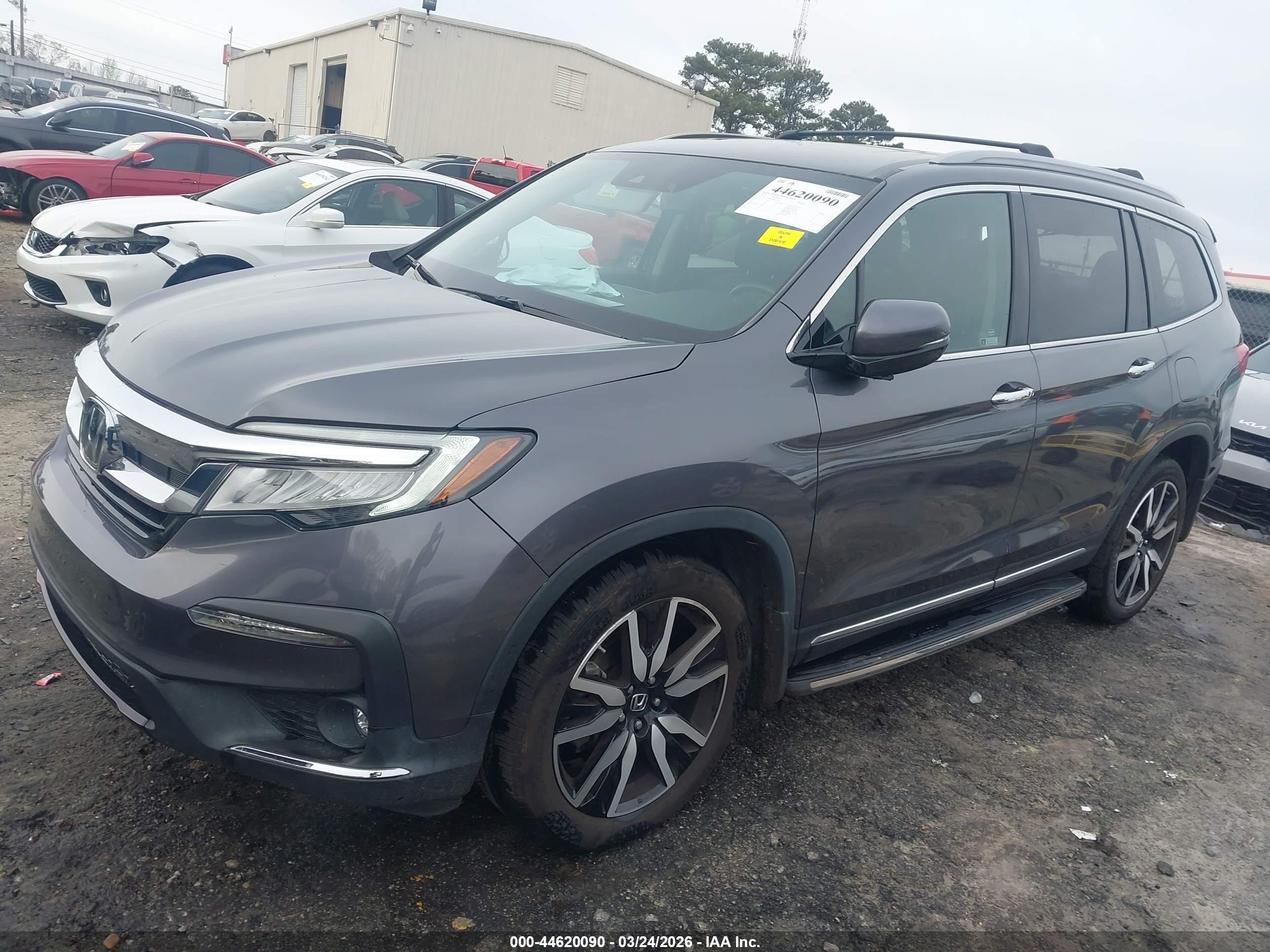 HONDA PILOT image 2