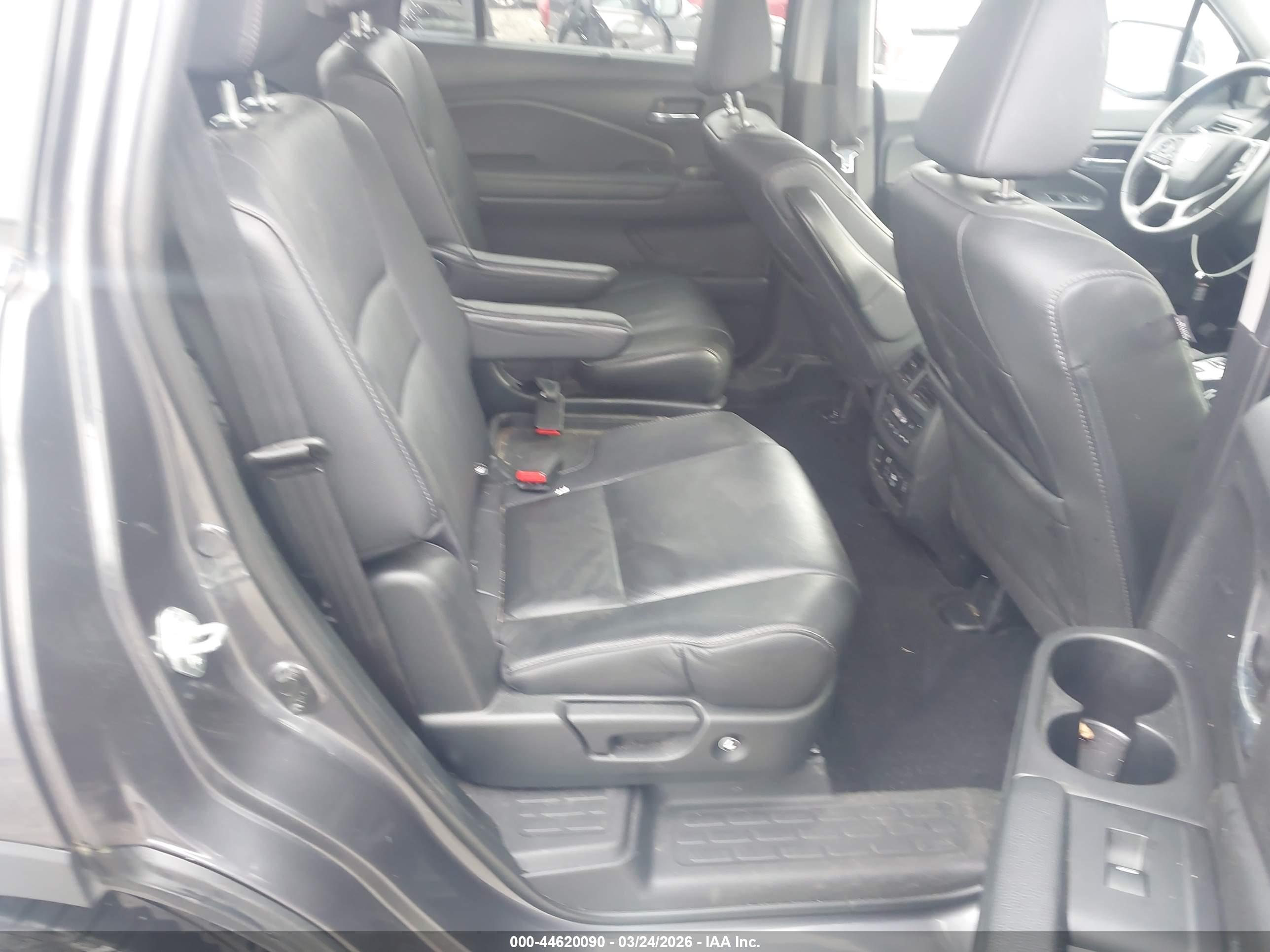 HONDA PILOT image 8