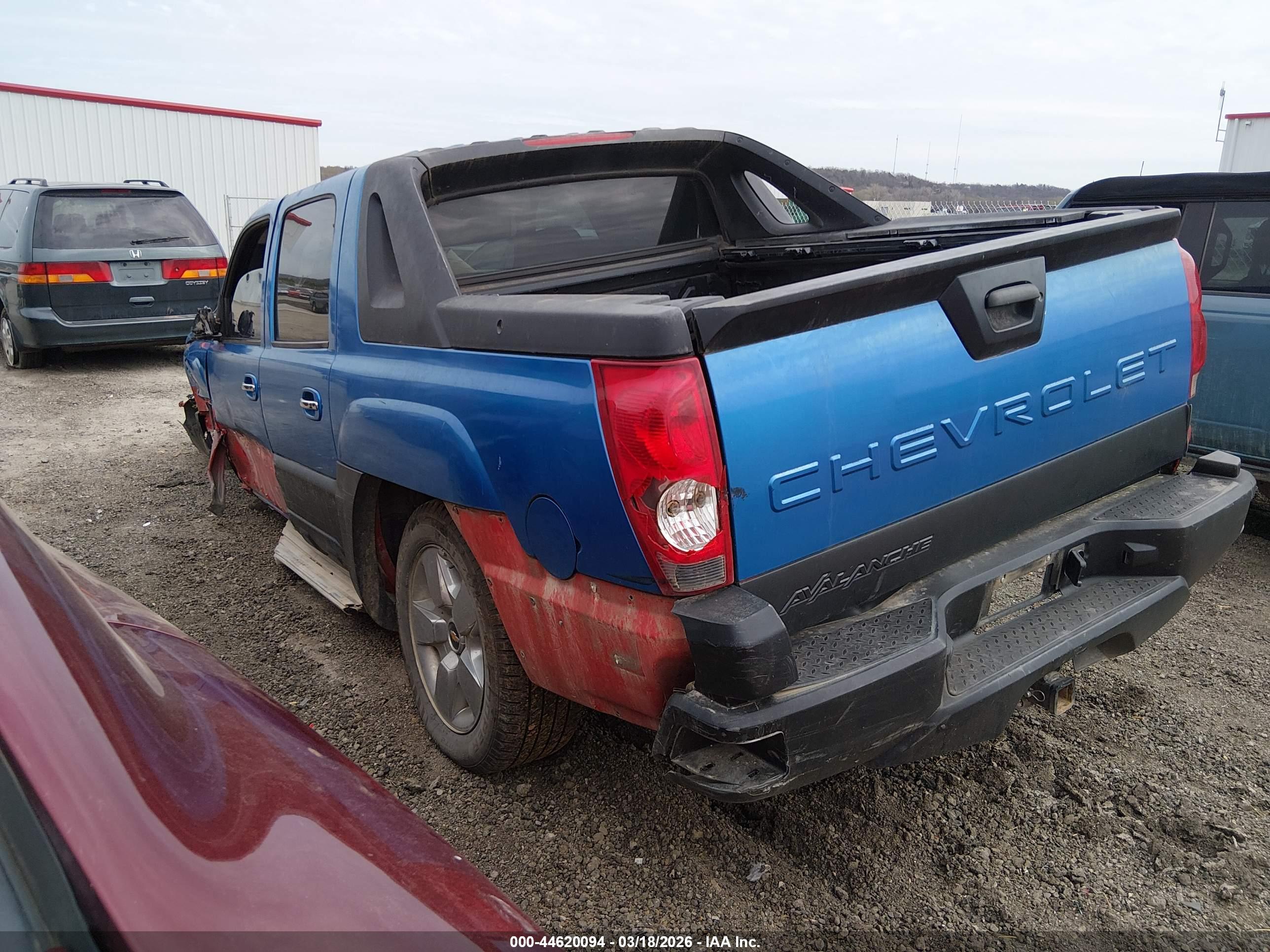 CHEVROLET AVALANCHE image 3