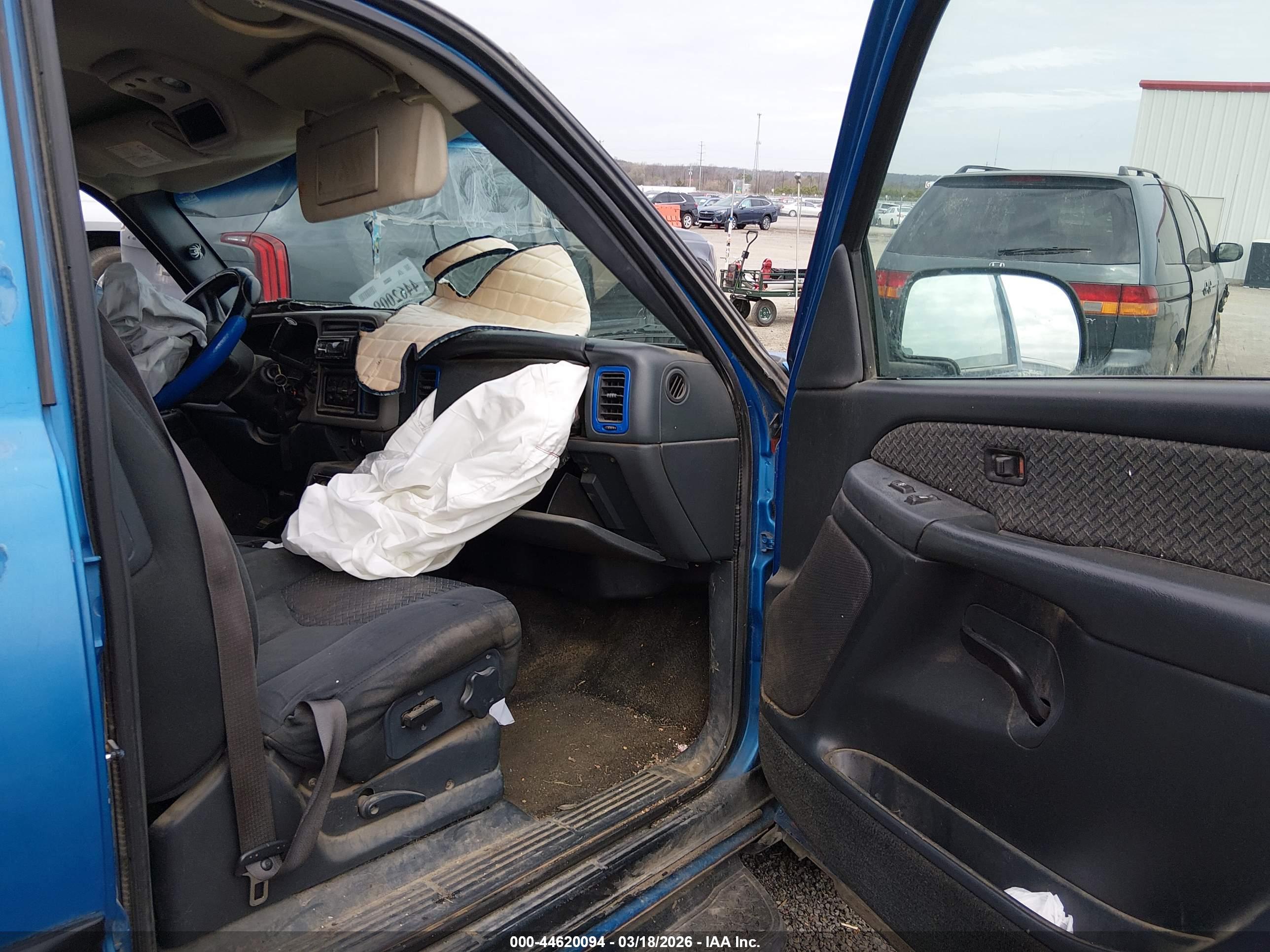 CHEVROLET AVALANCHE image 5