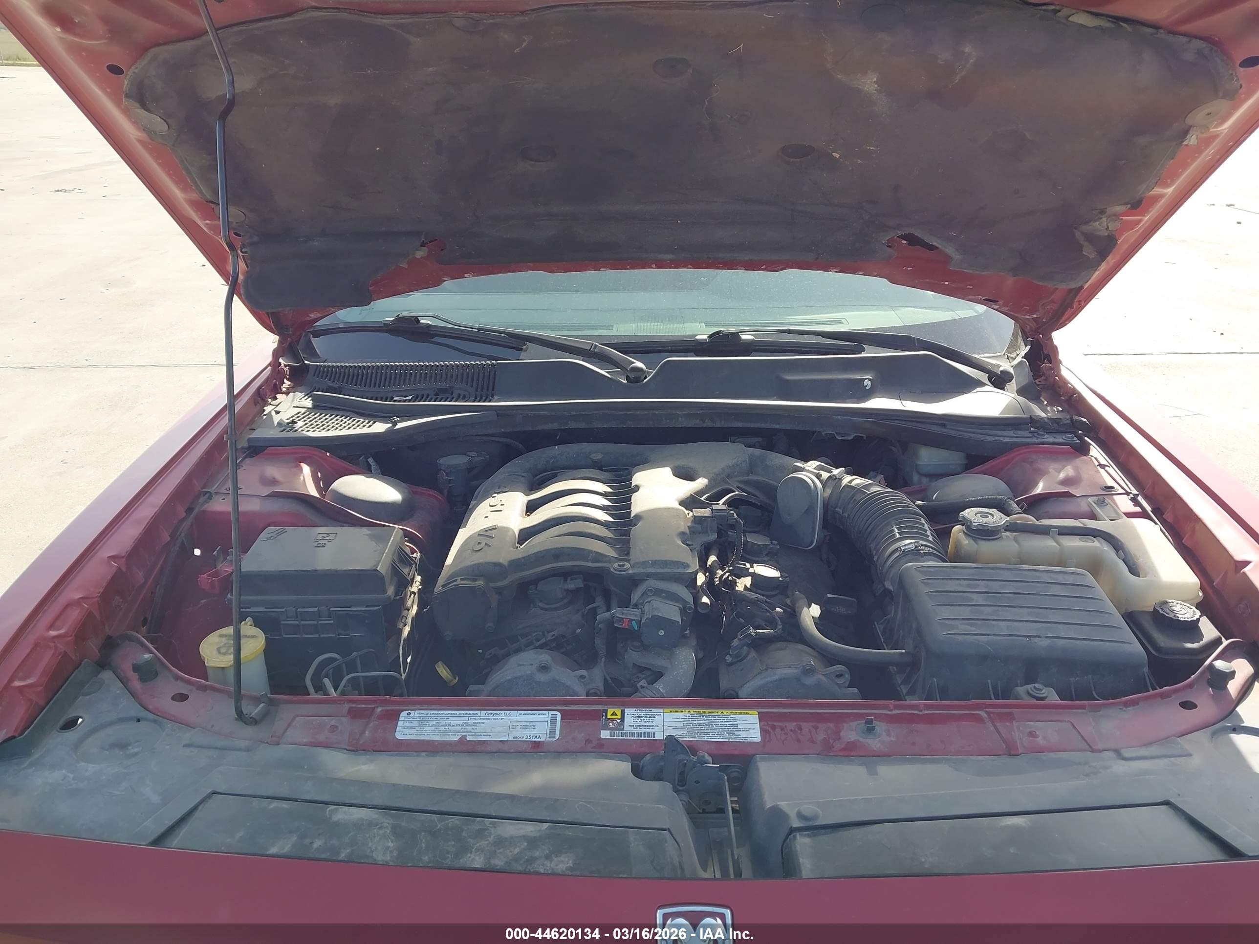 DODGE CHALLENGER image 10