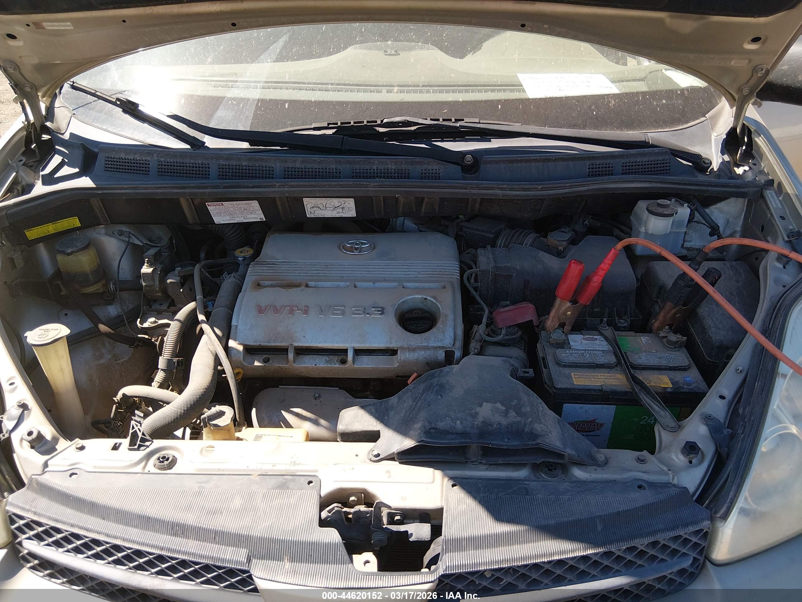 TOYOTA SIENNA image 10