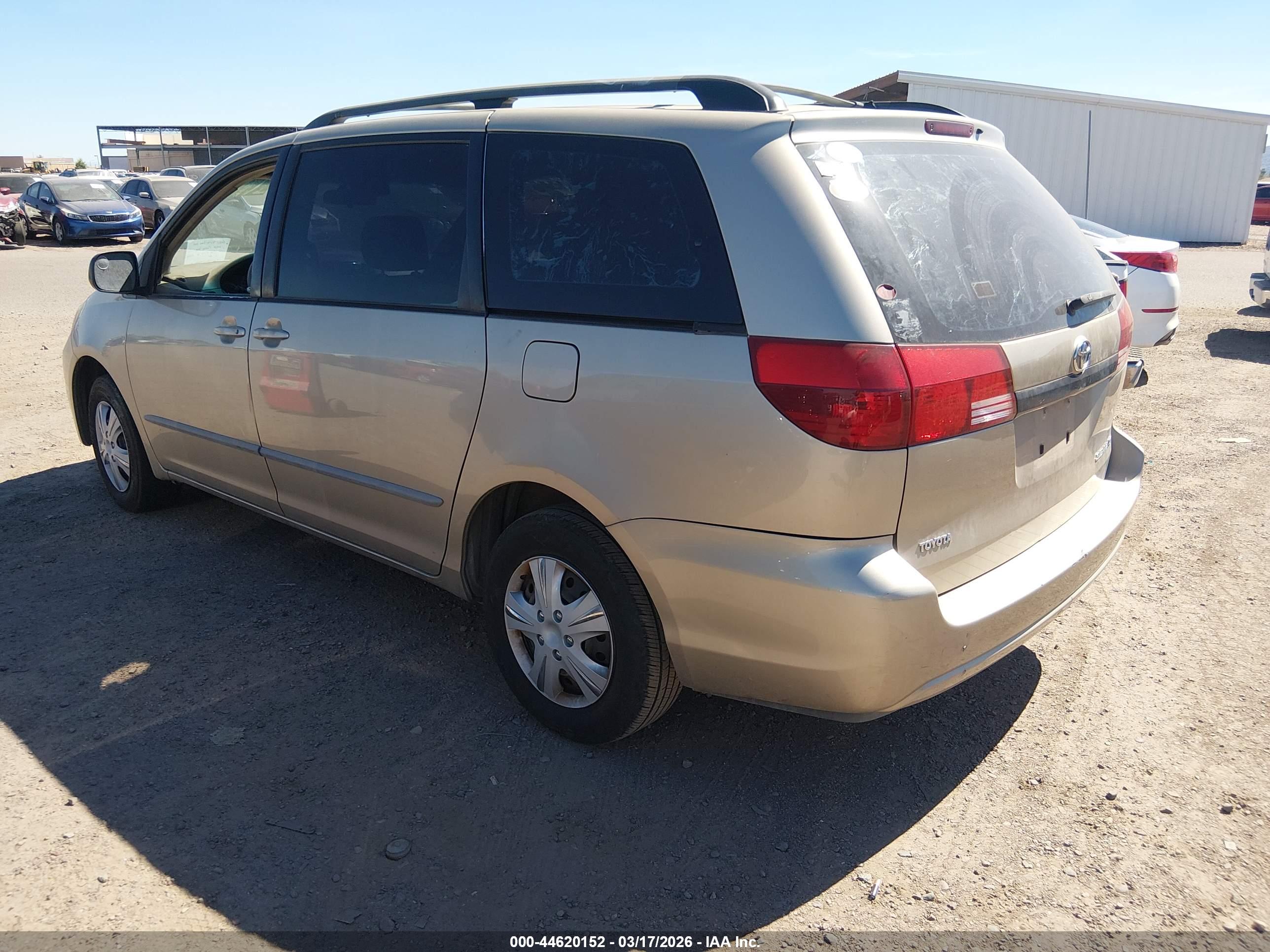 TOYOTA SIENNA image 3
