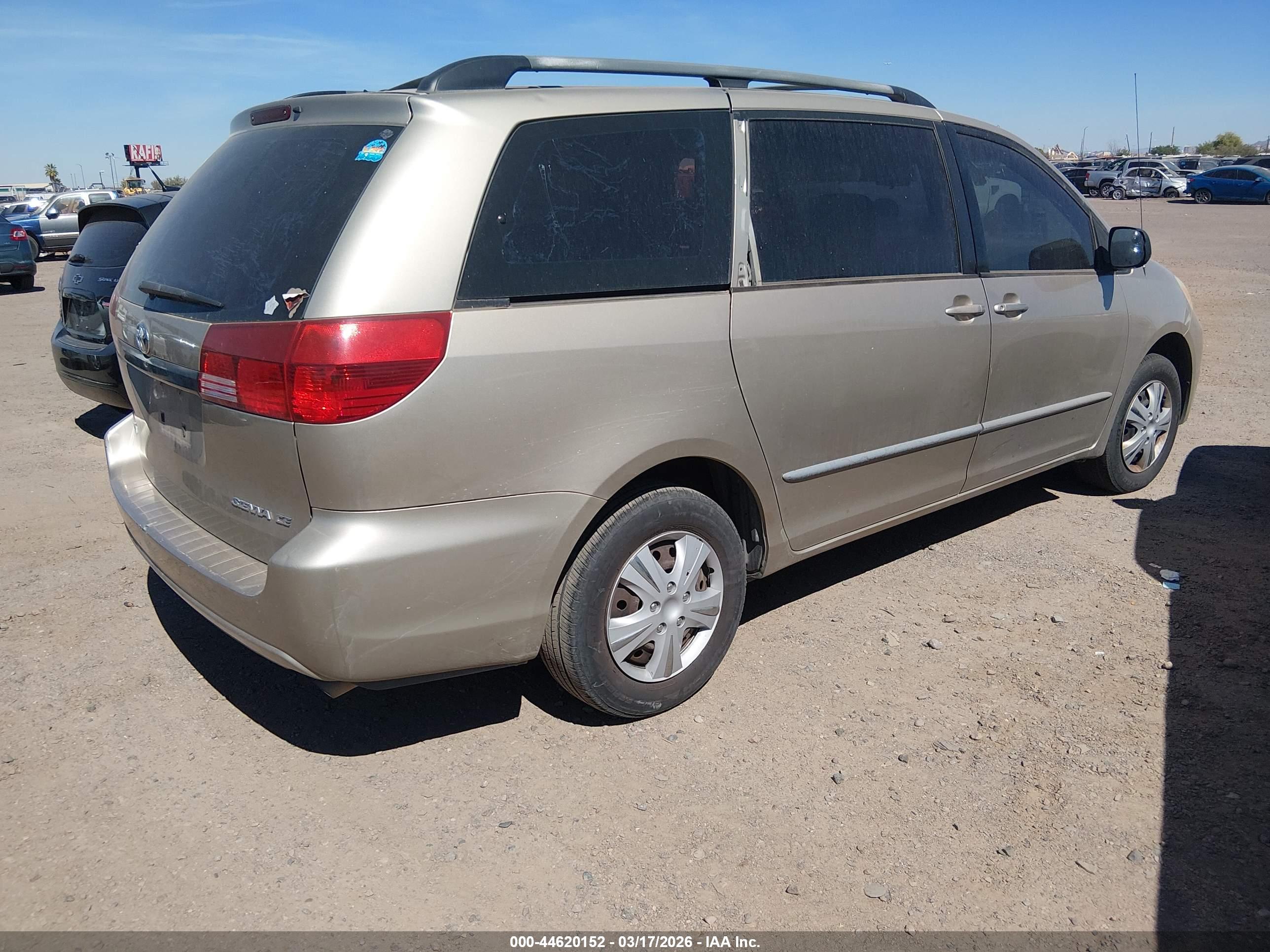 TOYOTA SIENNA image 4