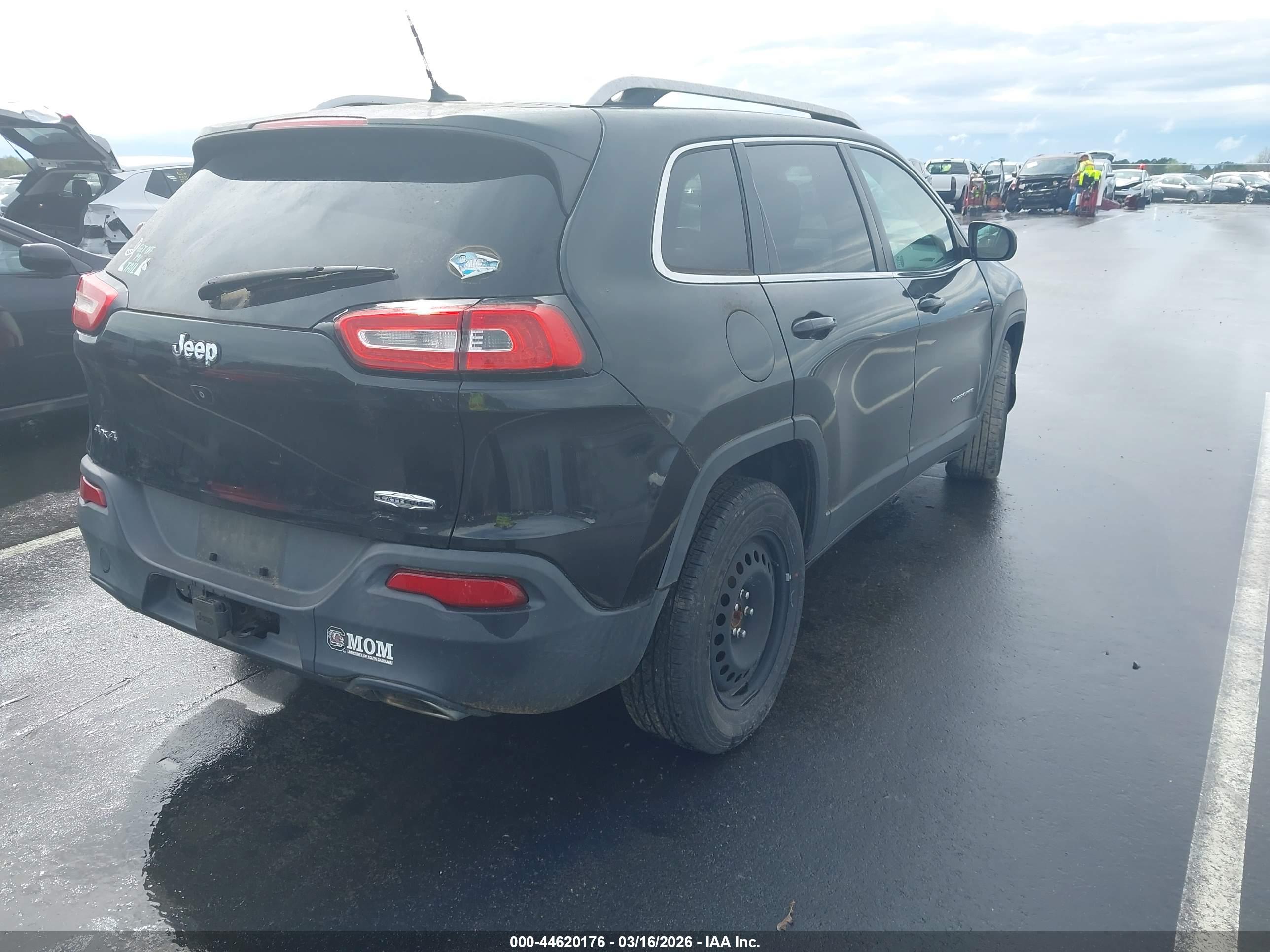 JEEP CHEROKEE image 4
