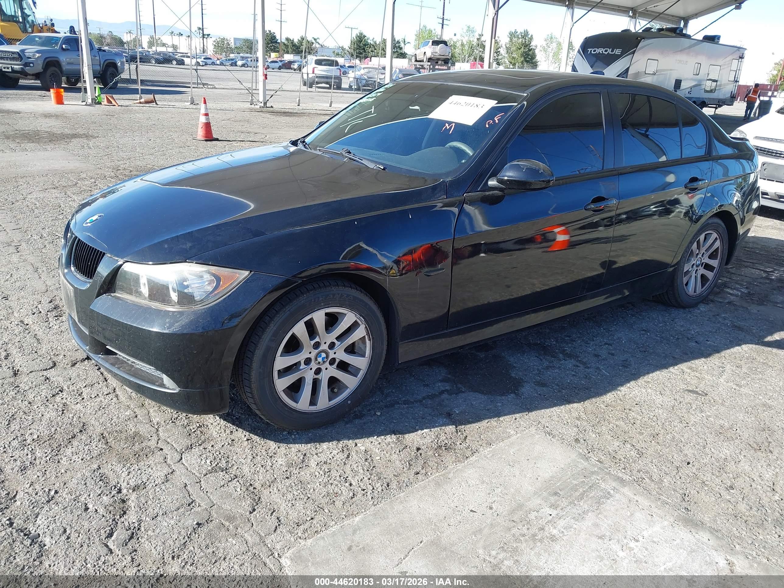 BMW 328I image 2