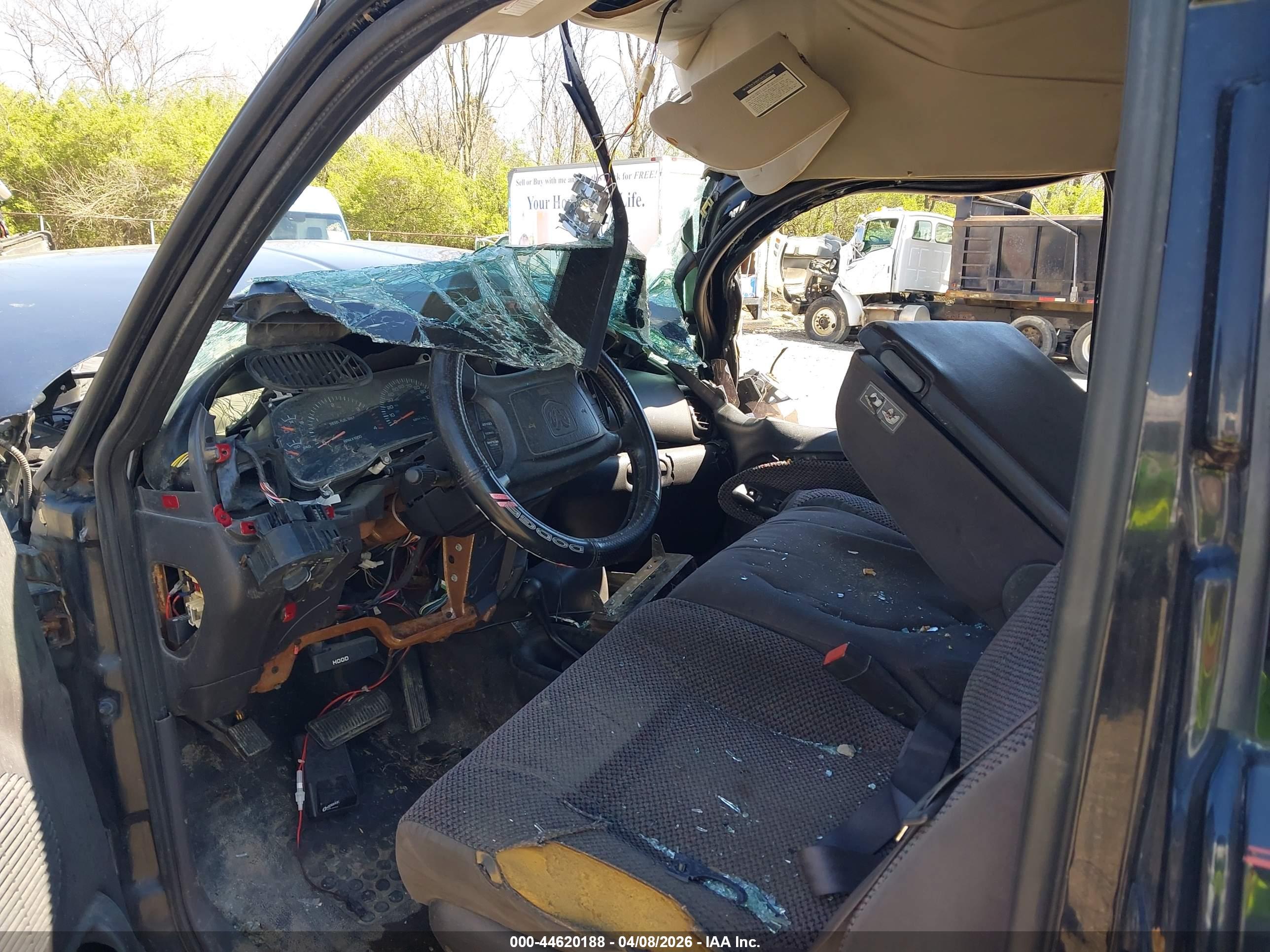 DODGE RAM image 8