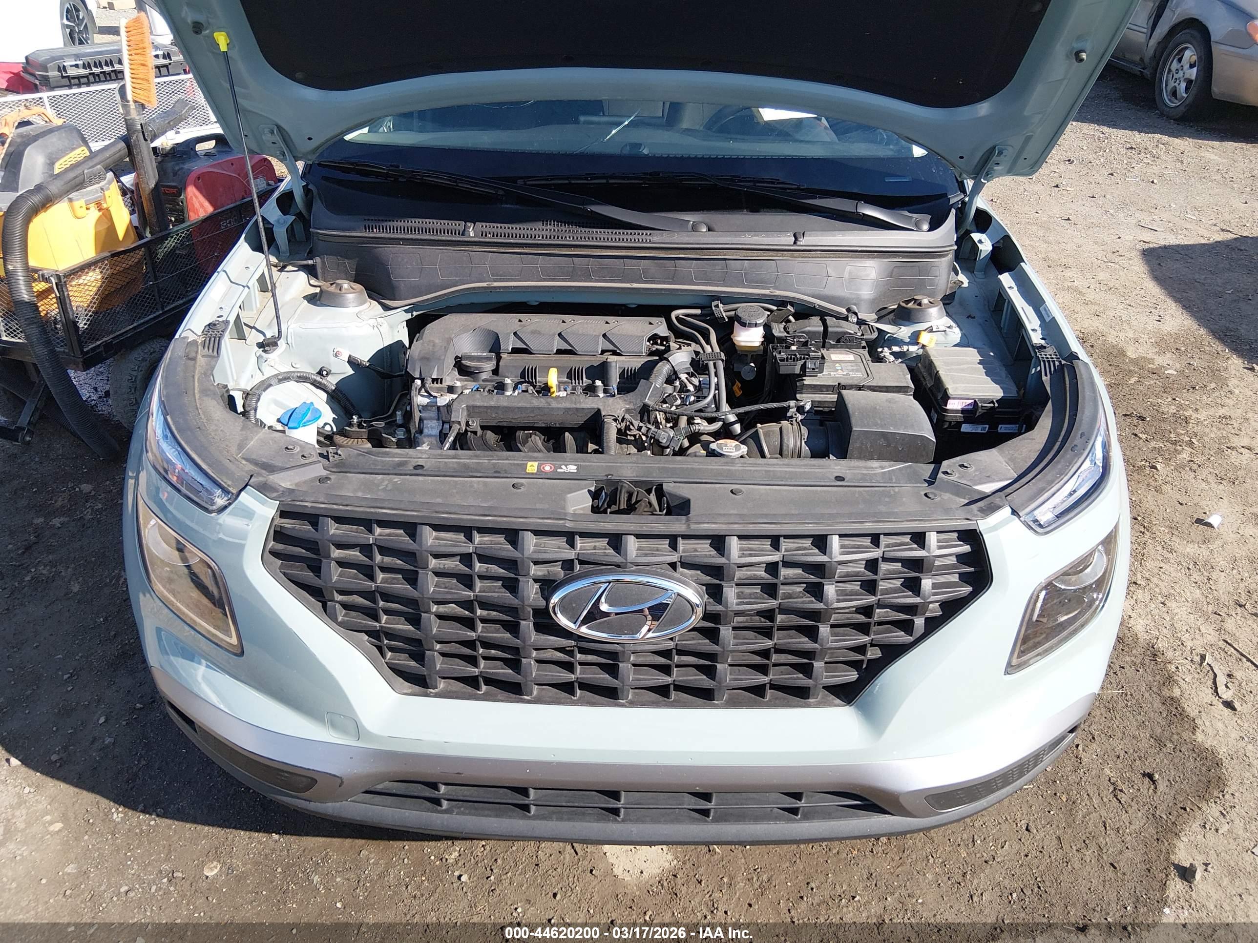 HYUNDAI VENUE image 10