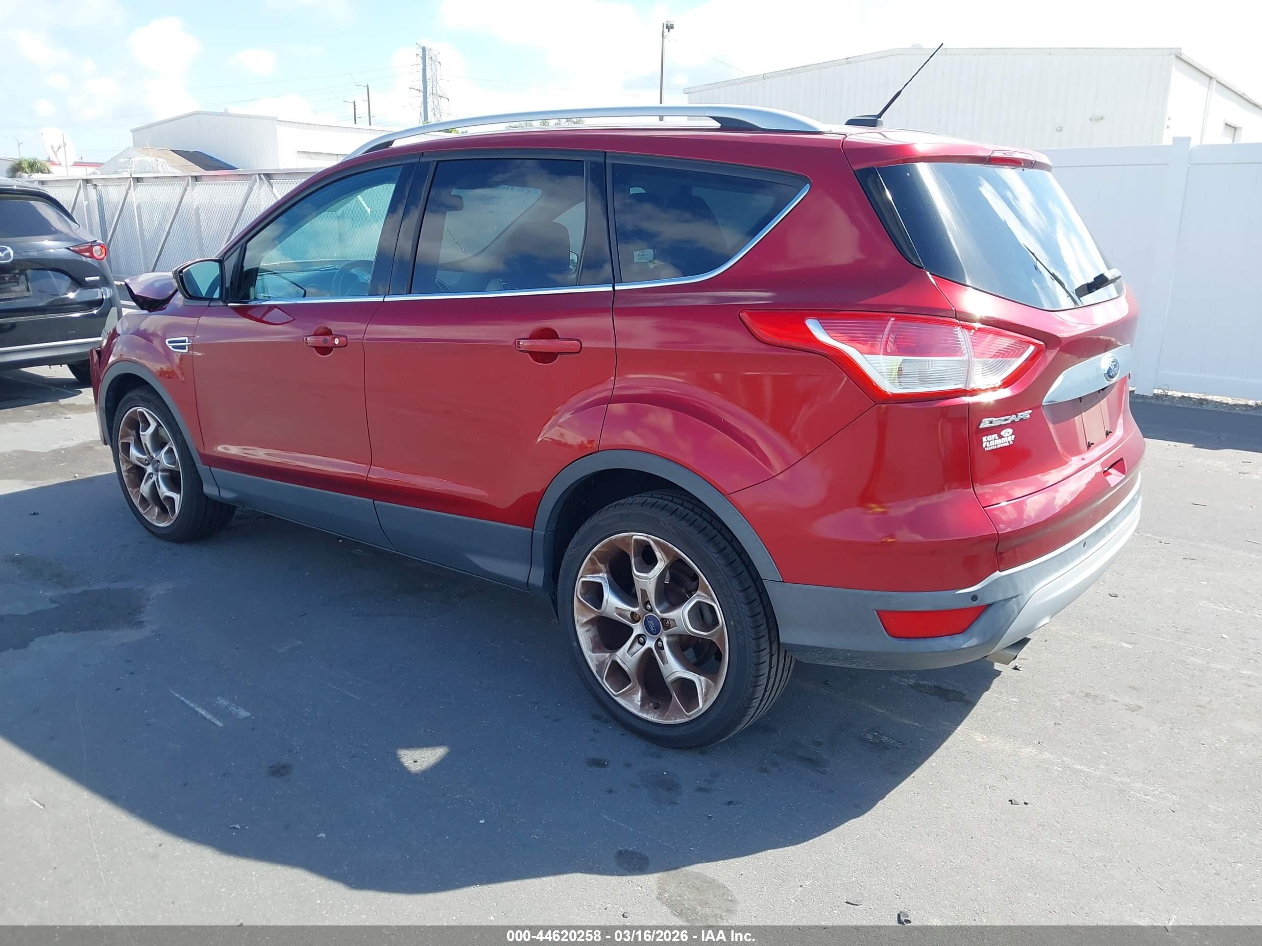 FORD ESCAPE image 3