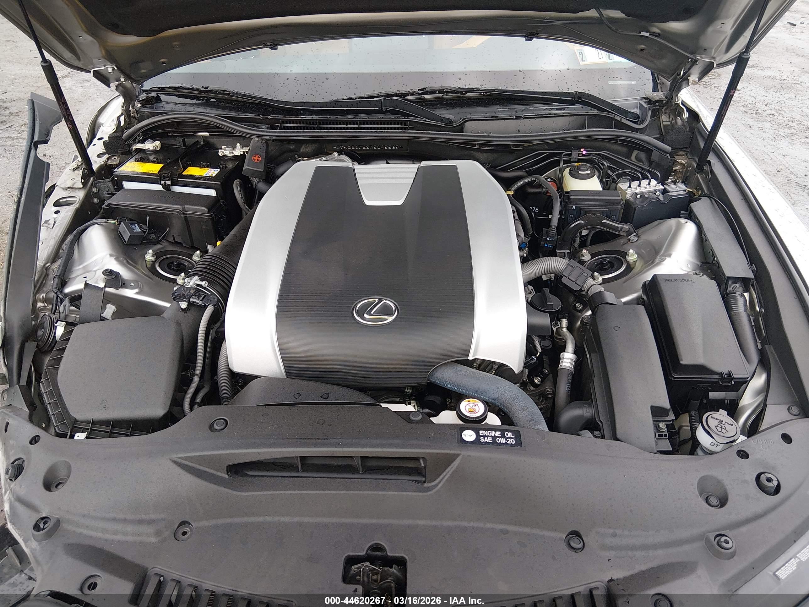 LEXUS IS image 10