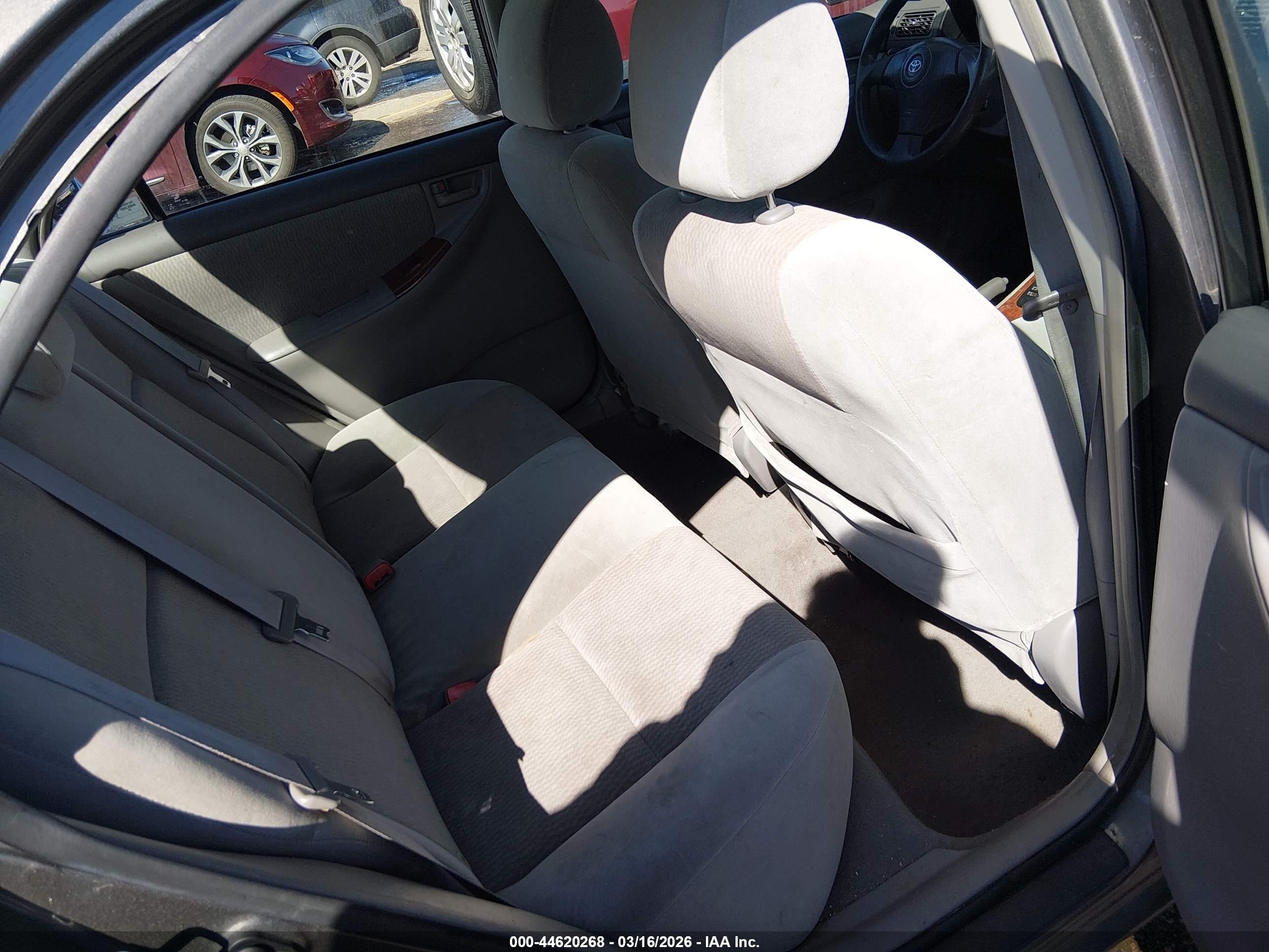 TOYOTA COROLLA image 8