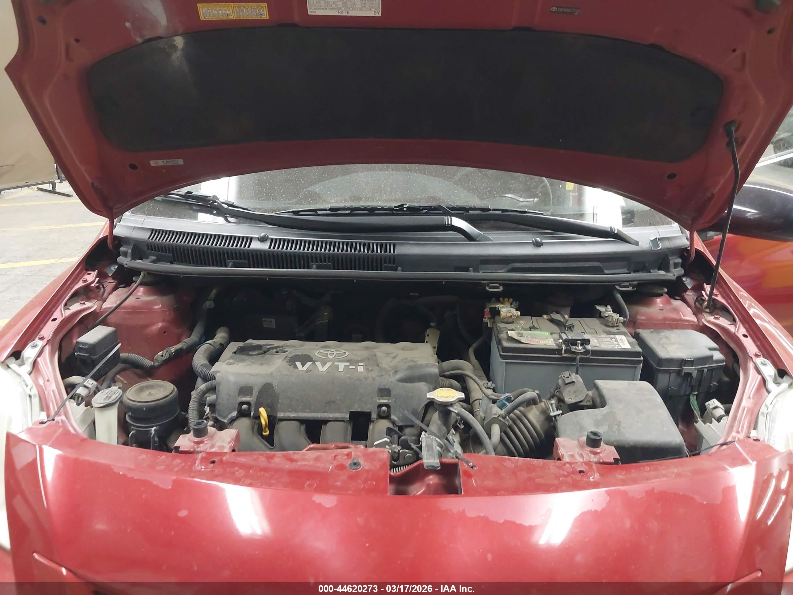 TOYOTA YARIS image 10
