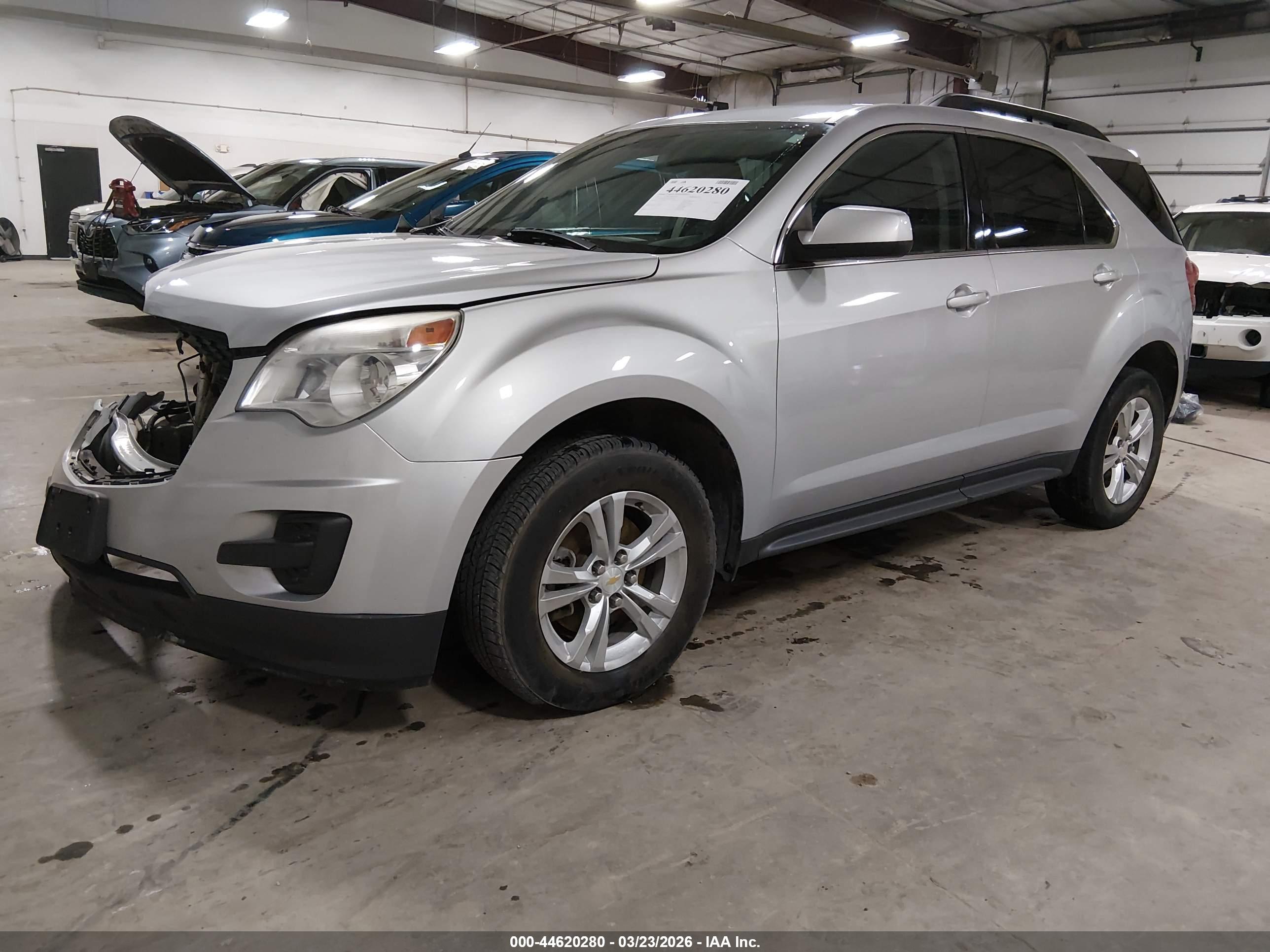 CHEVROLET EQUINOX image 2