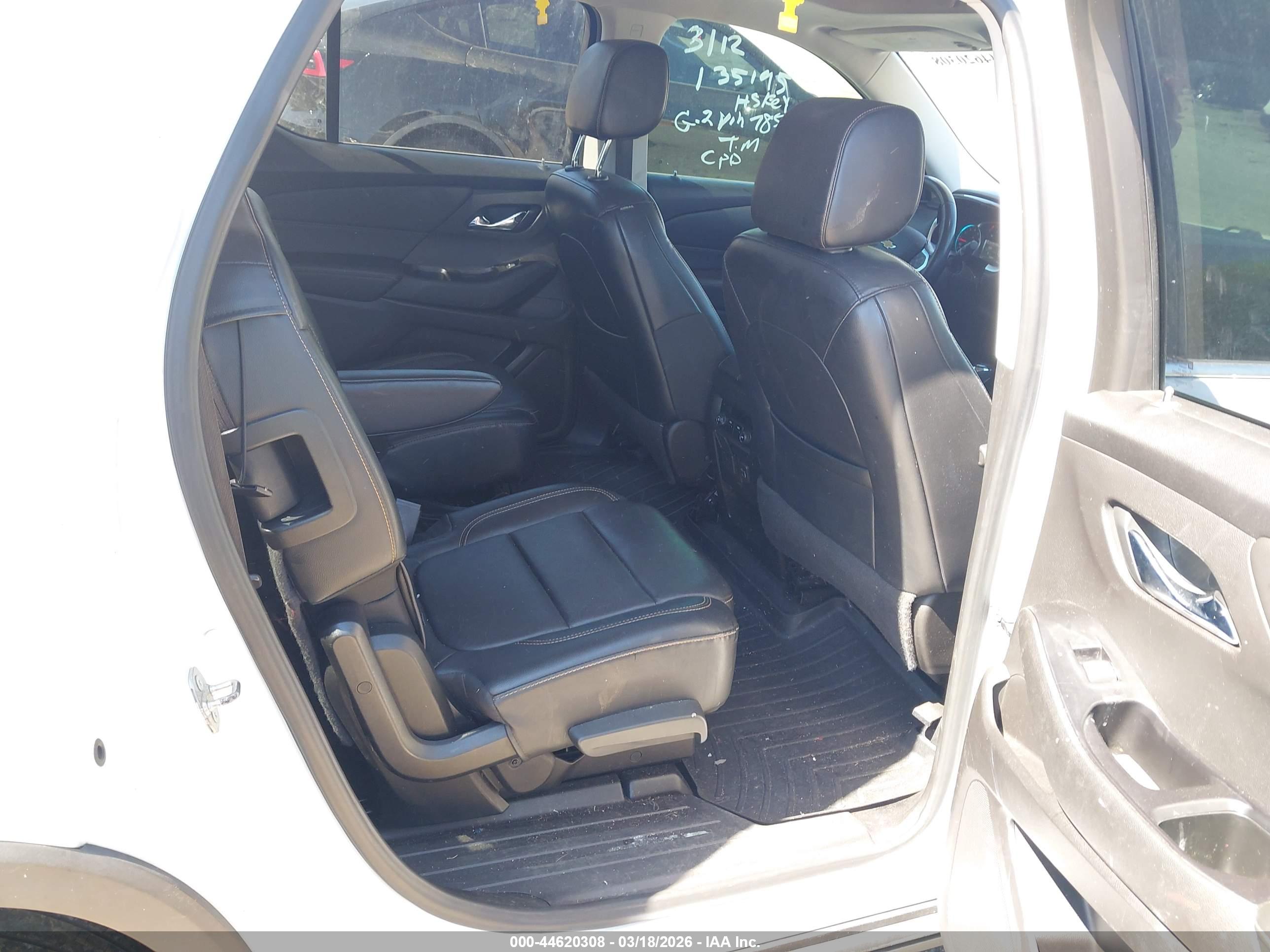 CHEVROLET TRAVERSE image 8