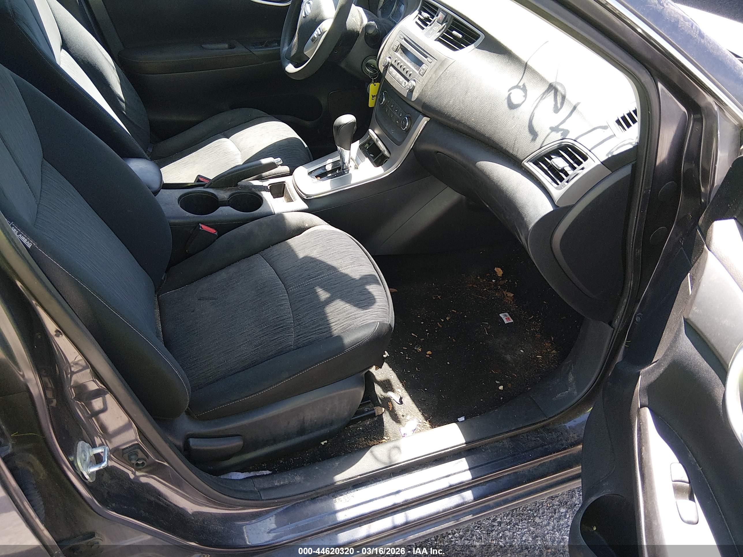 NISSAN SENTRA image 5