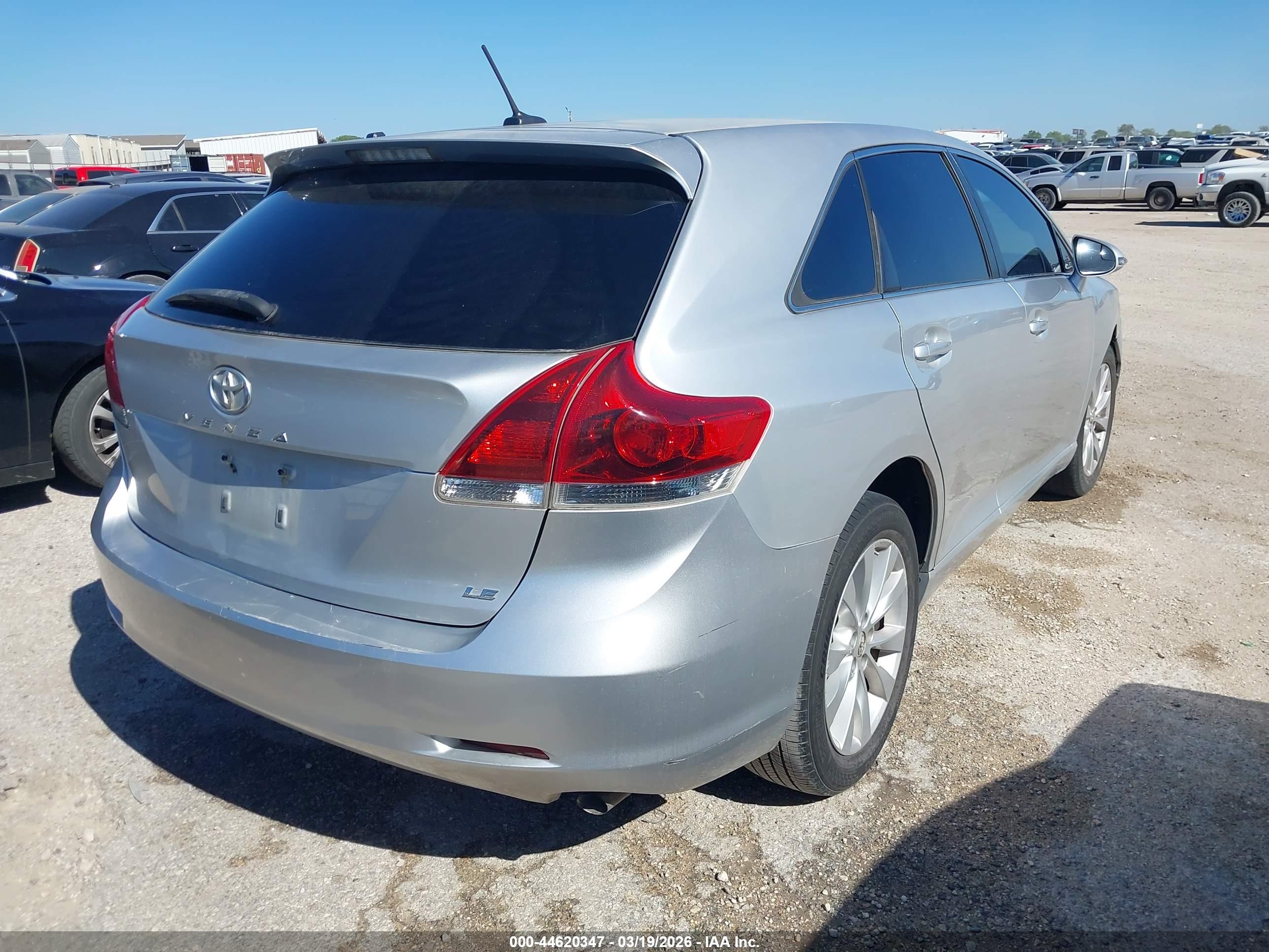 TOYOTA VENZA image 4