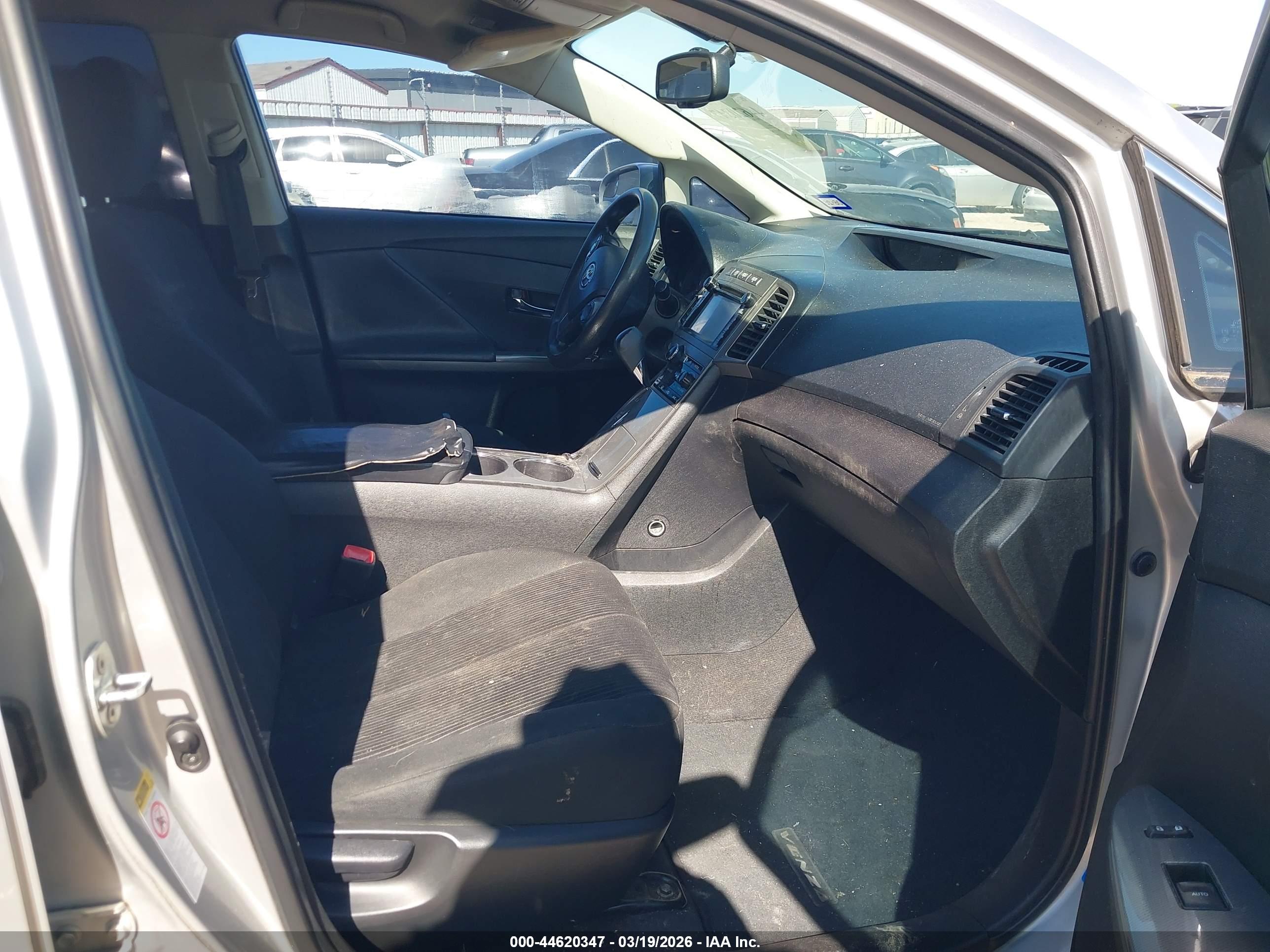 TOYOTA VENZA image 5