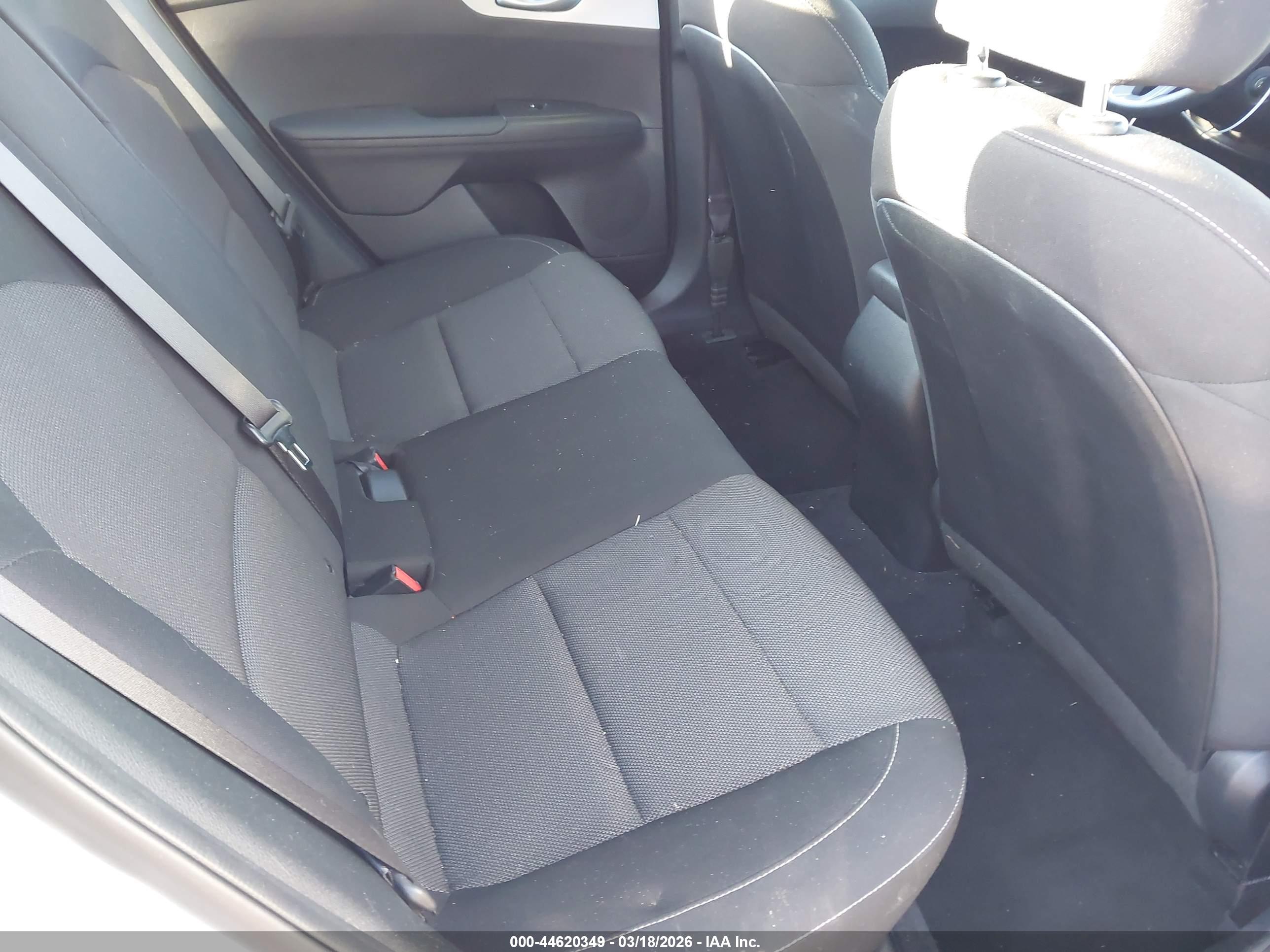 KIA FORTE image 8