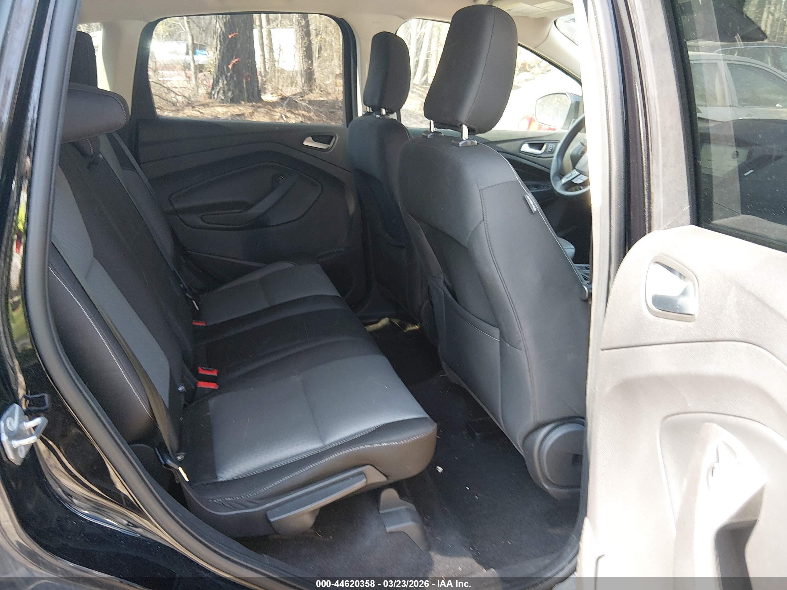 FORD ESCAPE image 8