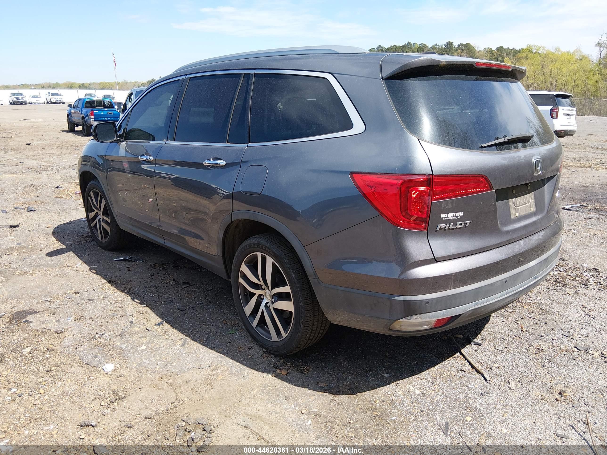 HONDA PILOT image 3