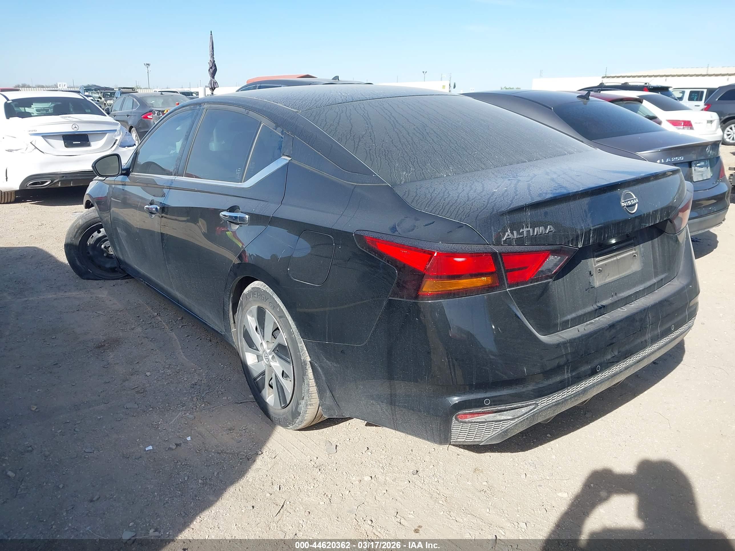 NISSAN ALTIMA image 3