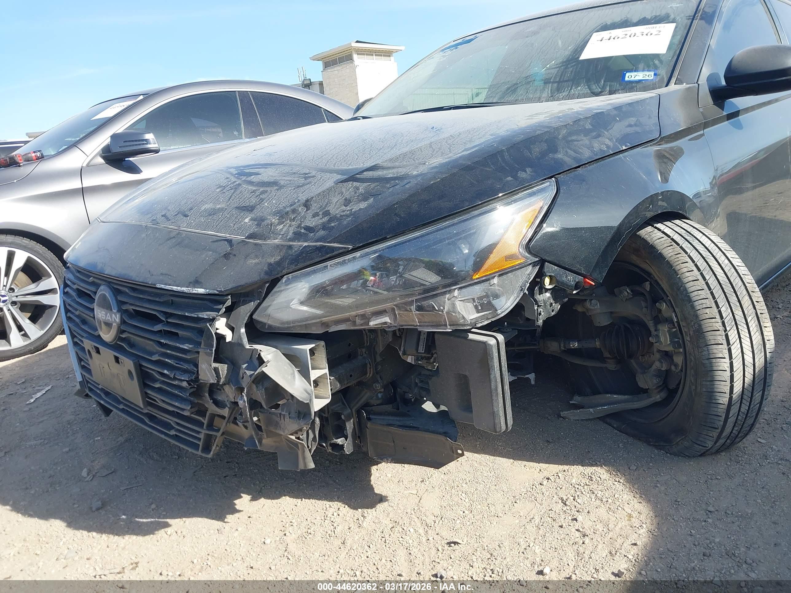 NISSAN ALTIMA image 6