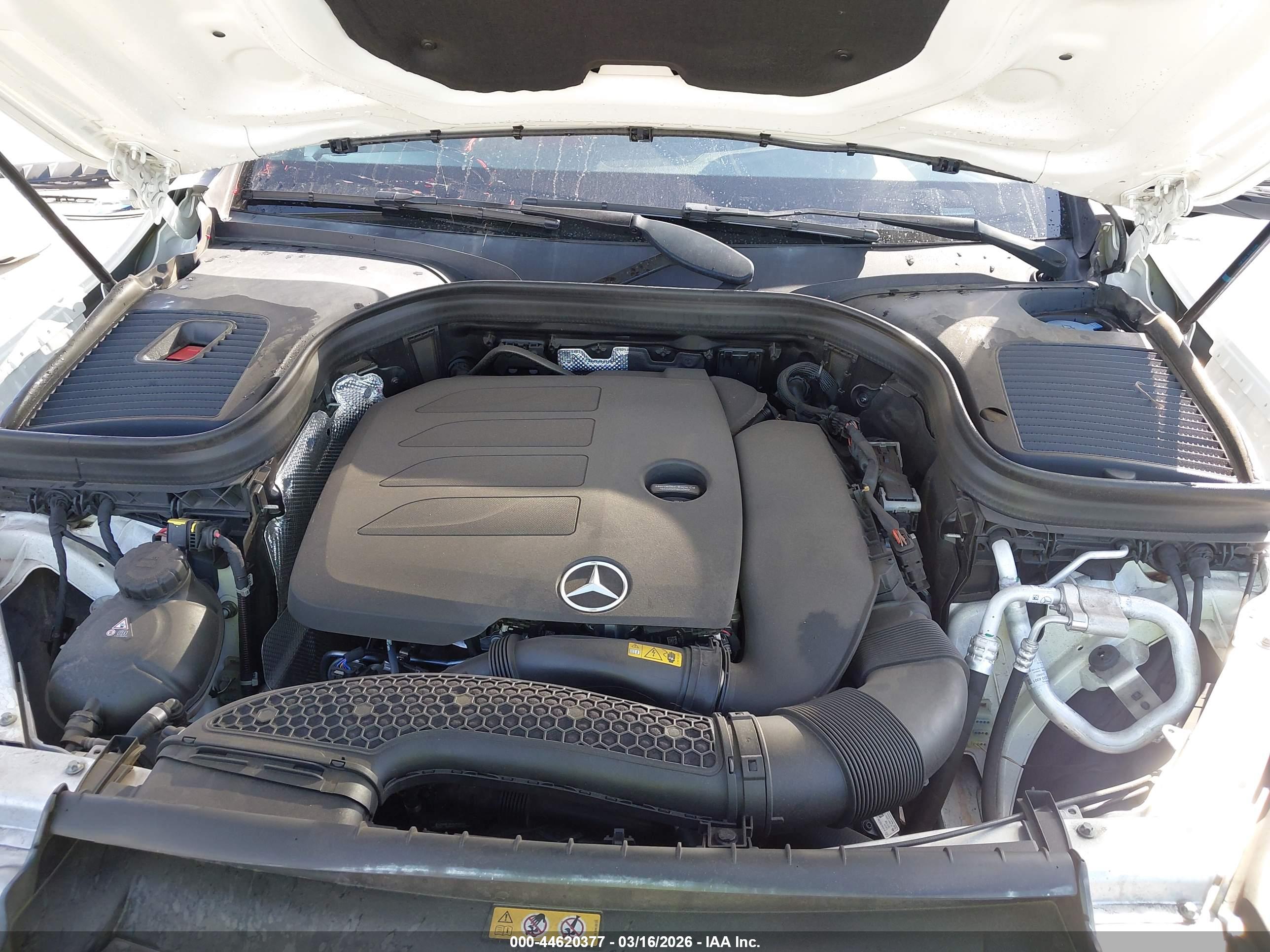 MERCEDES-BENZ GLC image 10